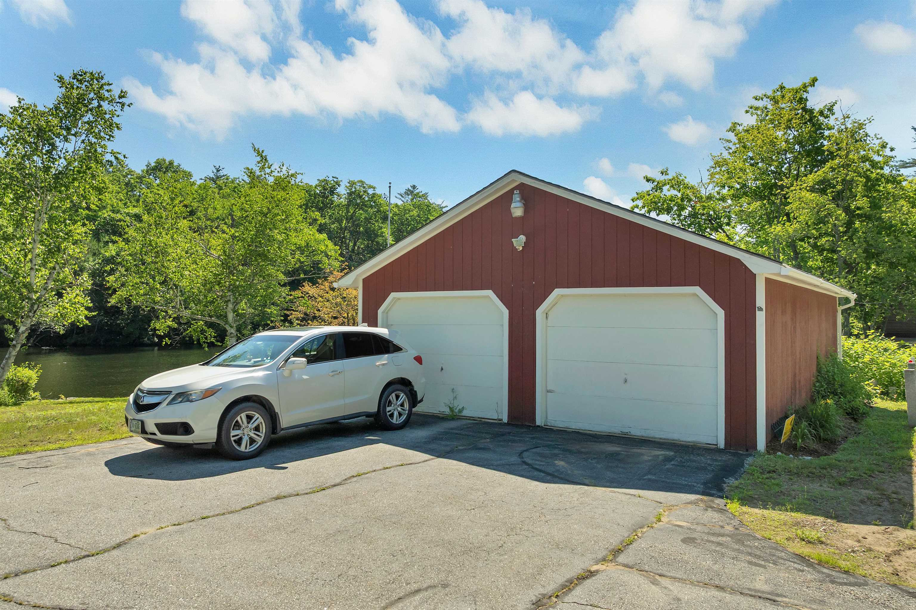 269 Chance Pond Rd, Franklin, NH 03235