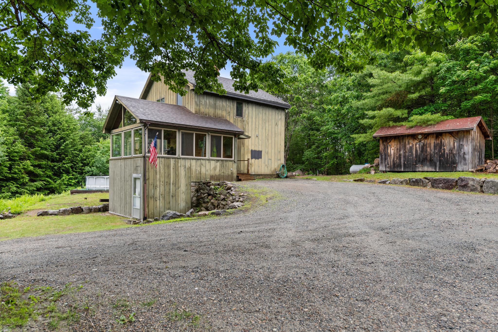 239 New Hampshire Route 104 Route, Danbury, NH 03230