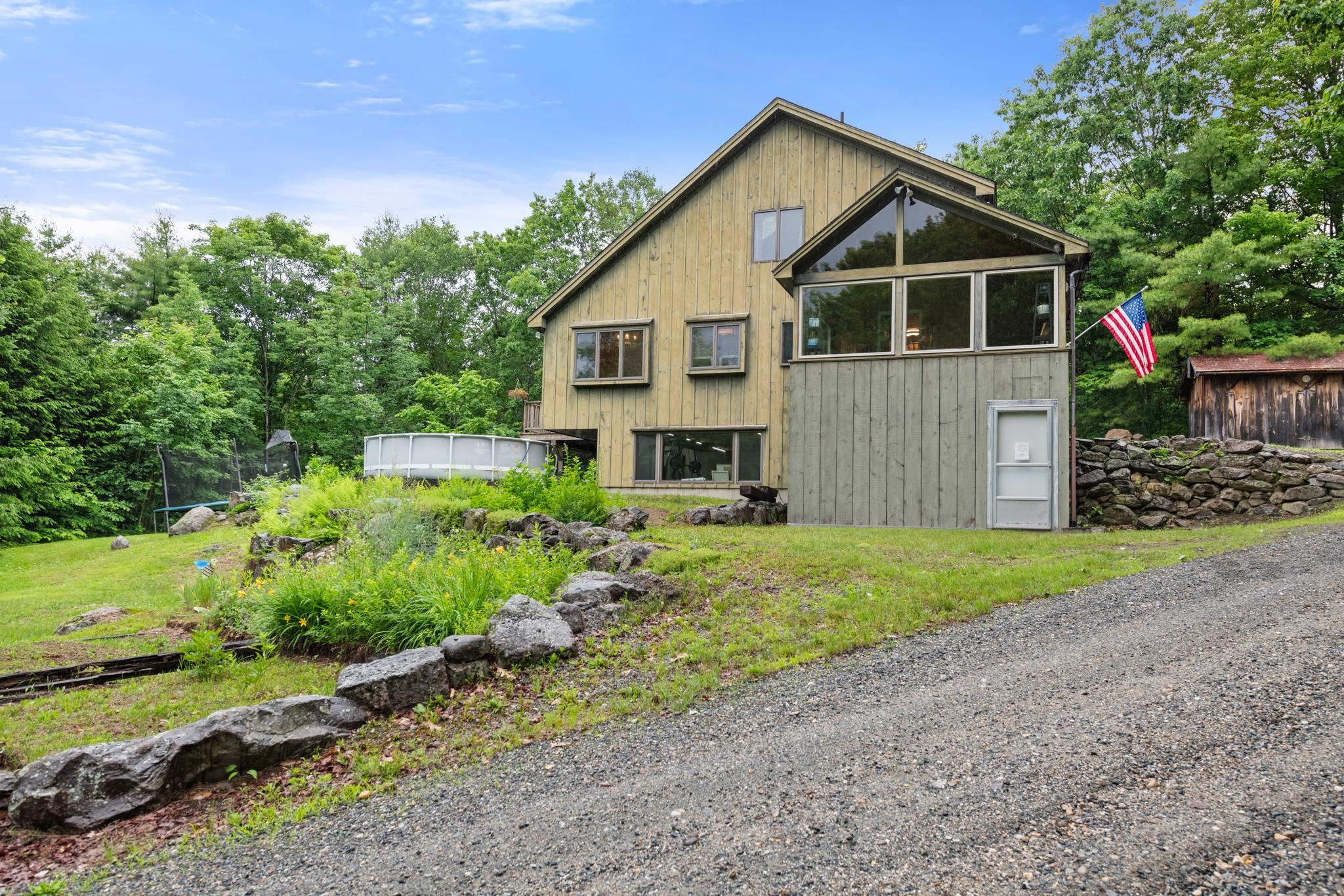239 New Hampshire Route 104 Route, Danbury, NH 03230
