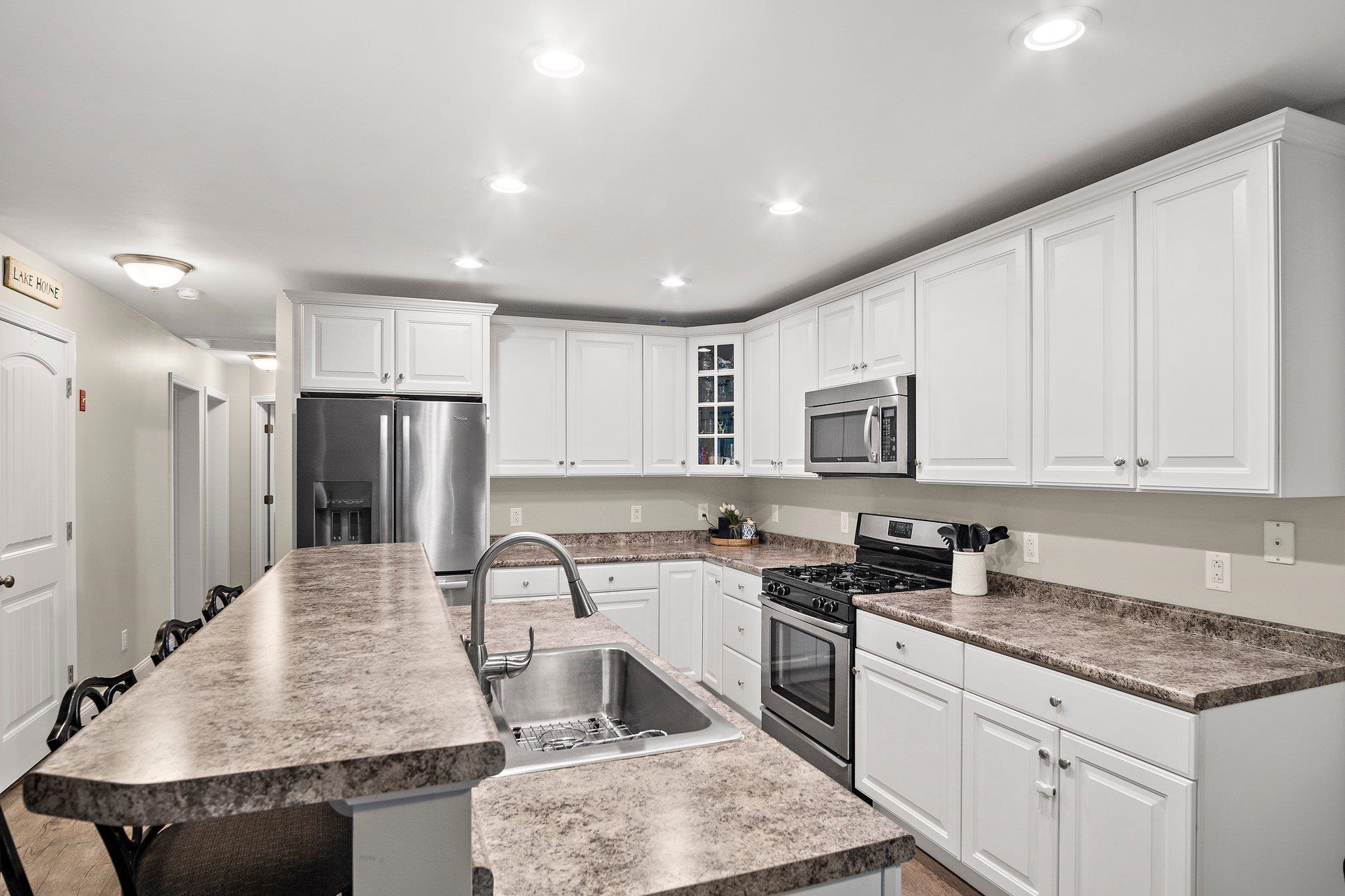 2 Hemlock Shore Dr, Atkinson, NH 03811