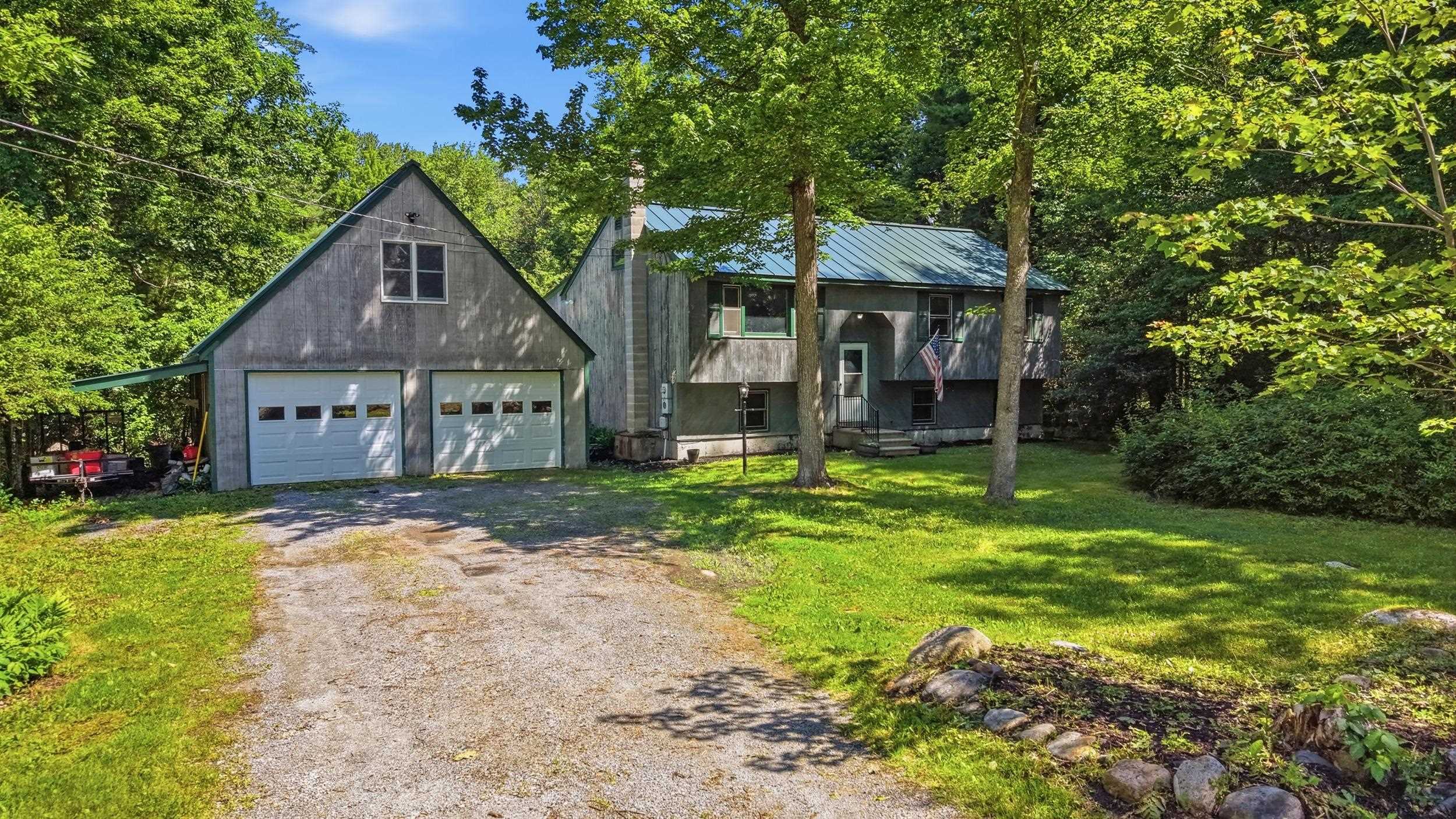 21 Evergreen Dr, Goffstown, NH 03045