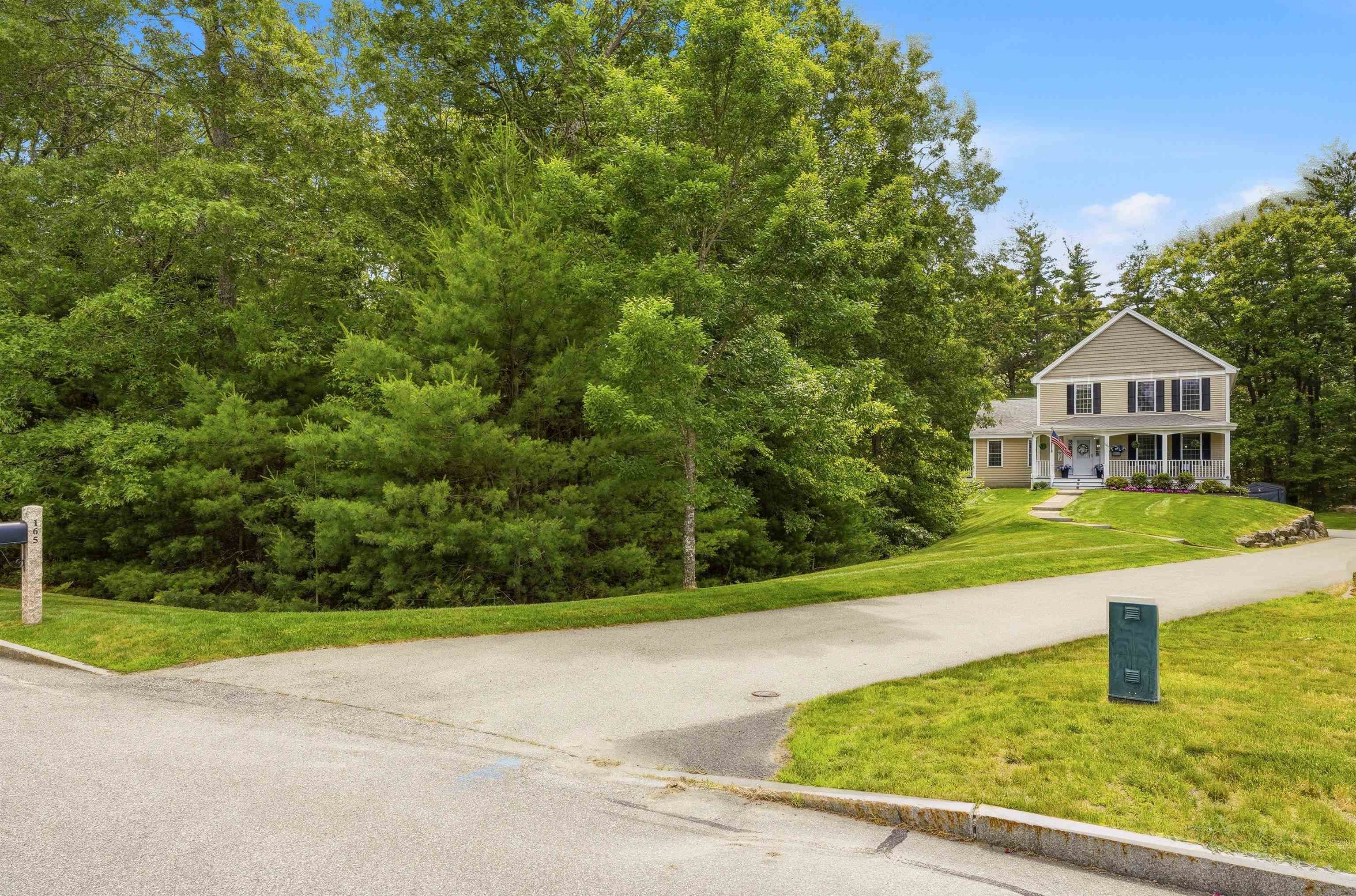 165 South Ridge Dr, Manchester, NH 03109