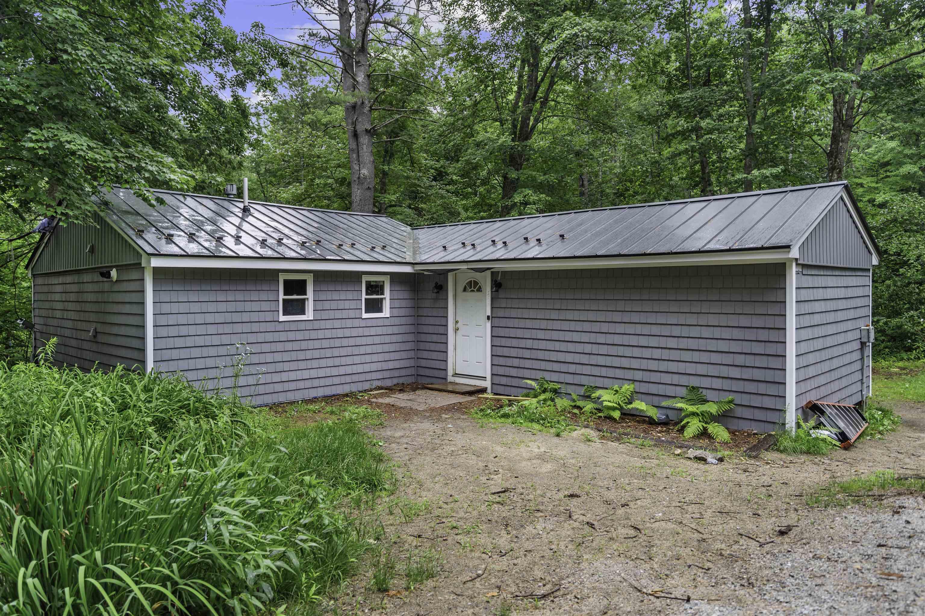 566 Beard Rd, Hillsborough, NH 03244