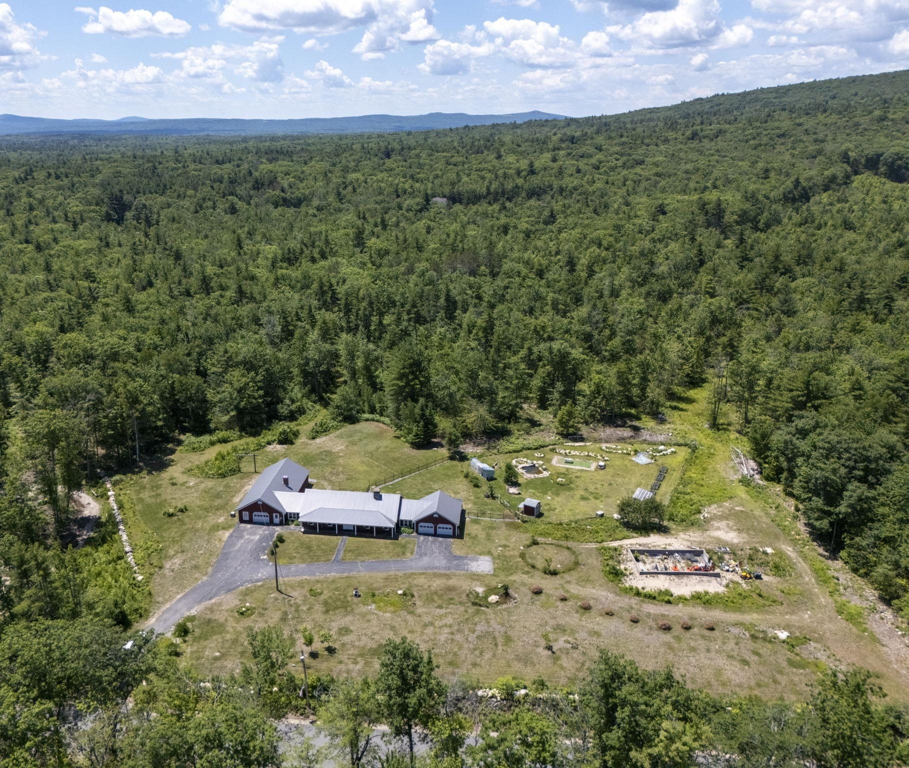 277 Kings Hw, Middleton, NH 03887