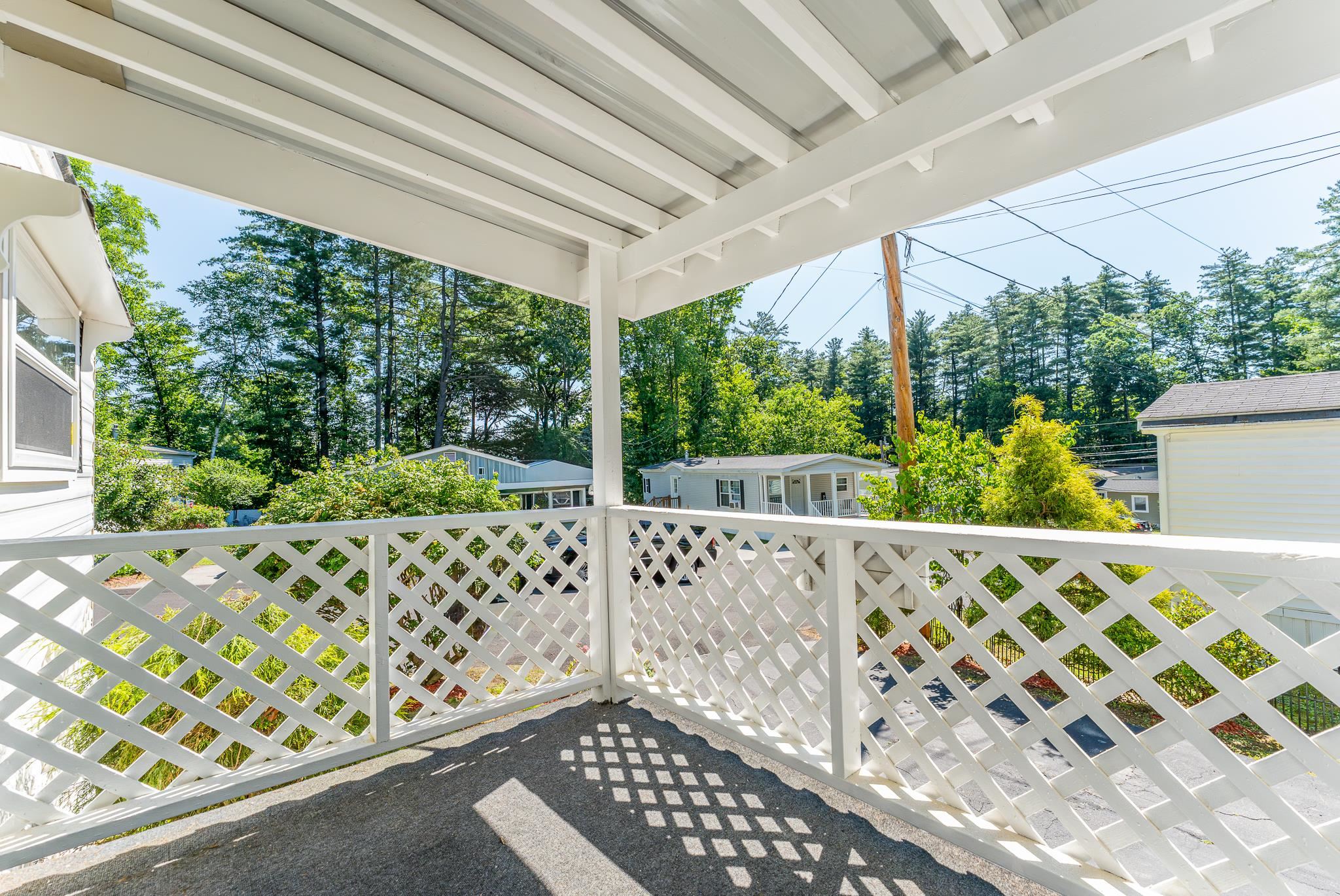 12 Pearl Ct, Merrimack, NH 03054