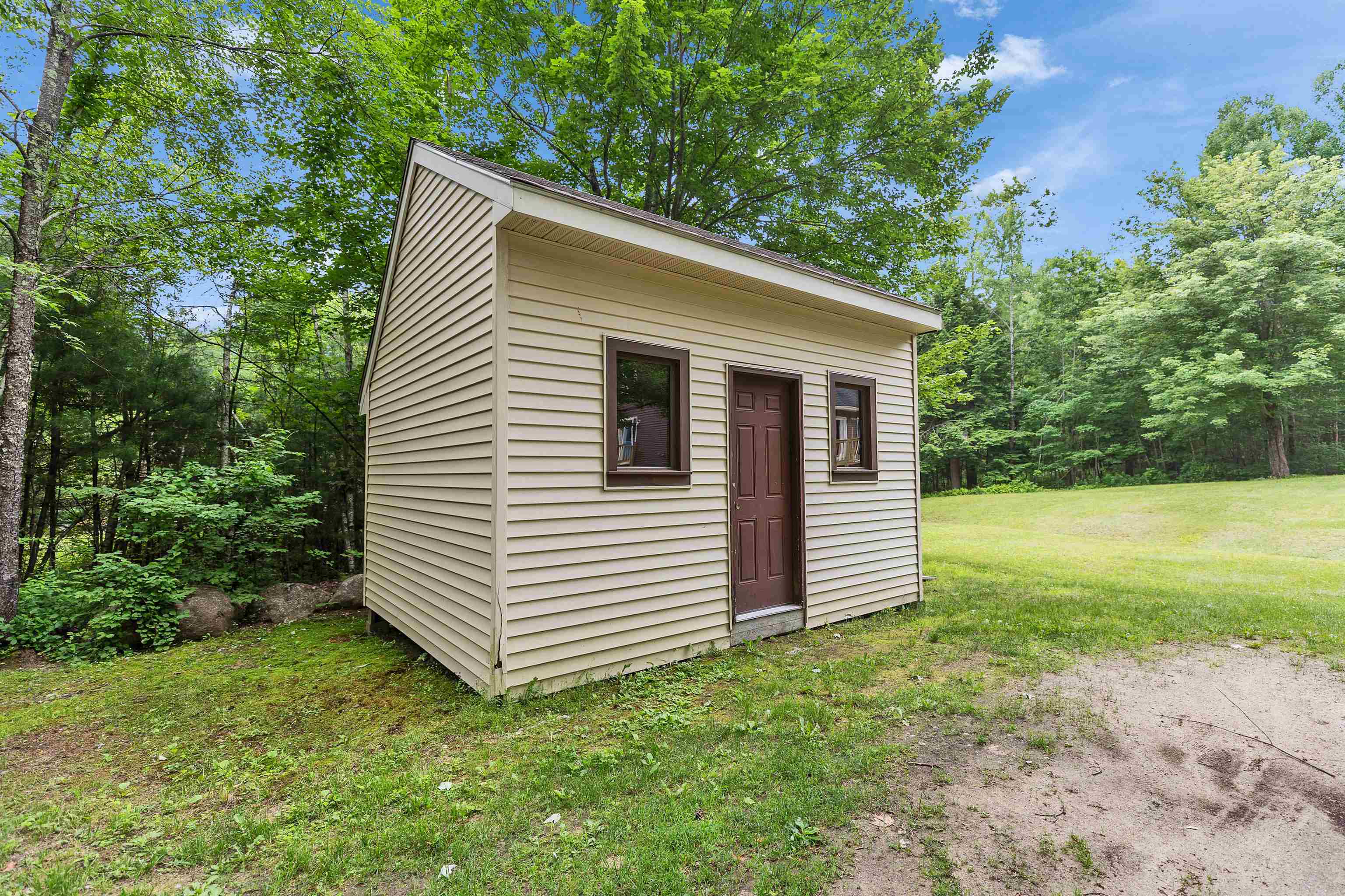 489 Greenfield Rd, Peterborough, NH 03458