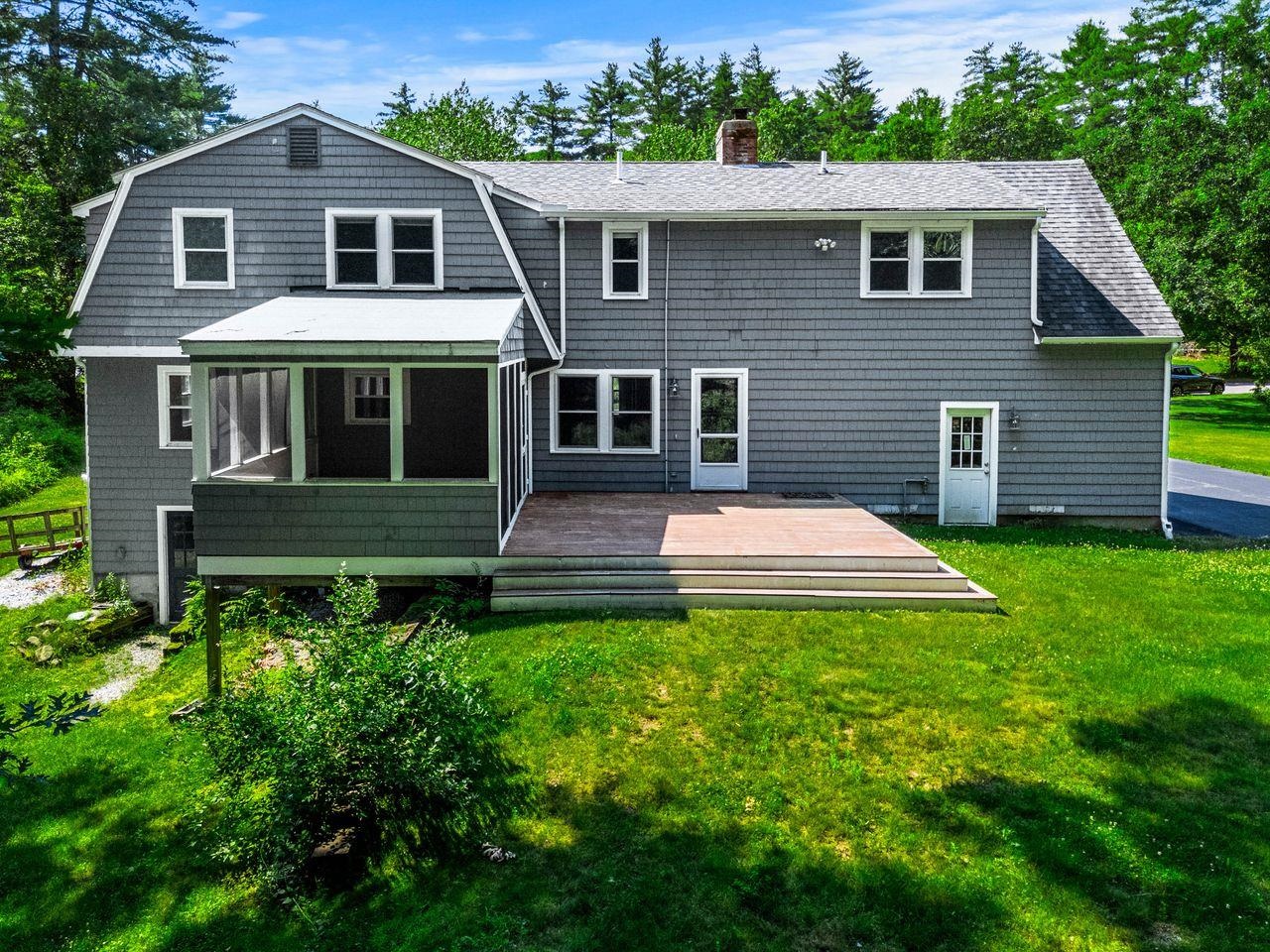 20 French Ct, Merrimack, NH 03054