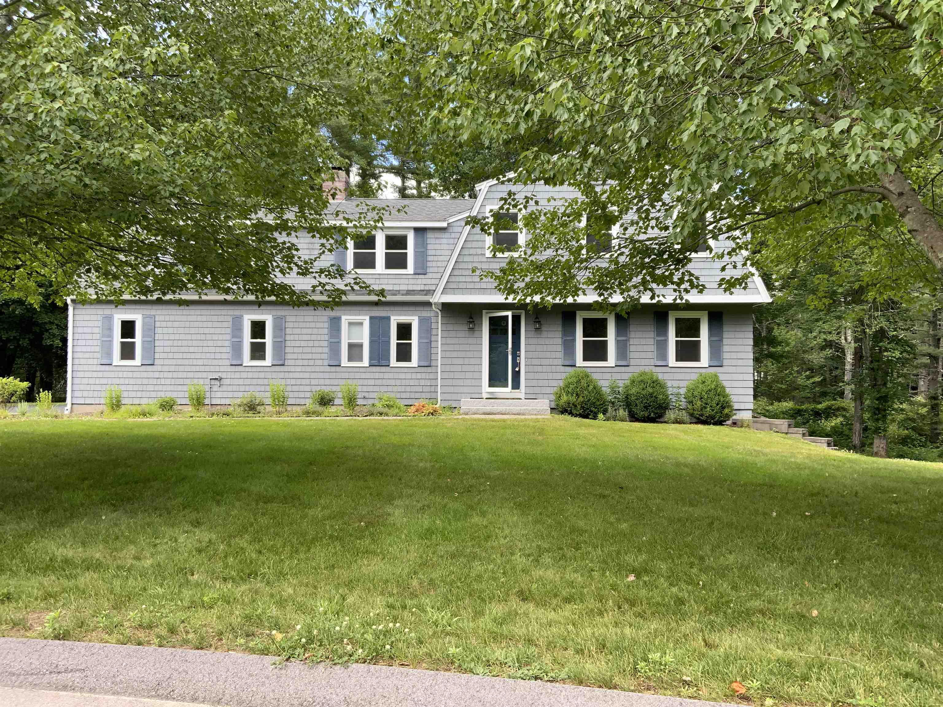 20 French Ct, Merrimack, NH 03054