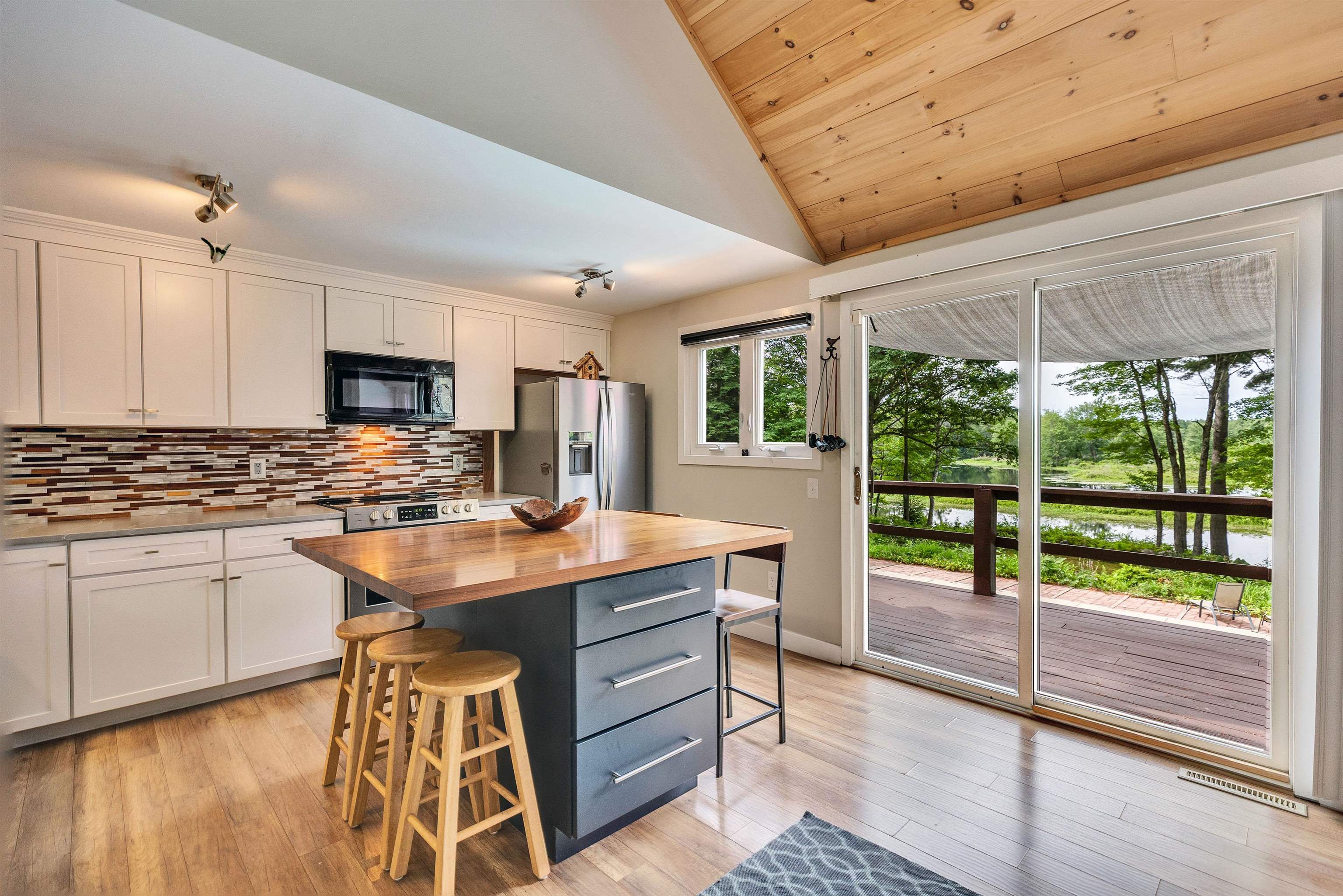 261 Forest Rd, Hancock, NH 03449