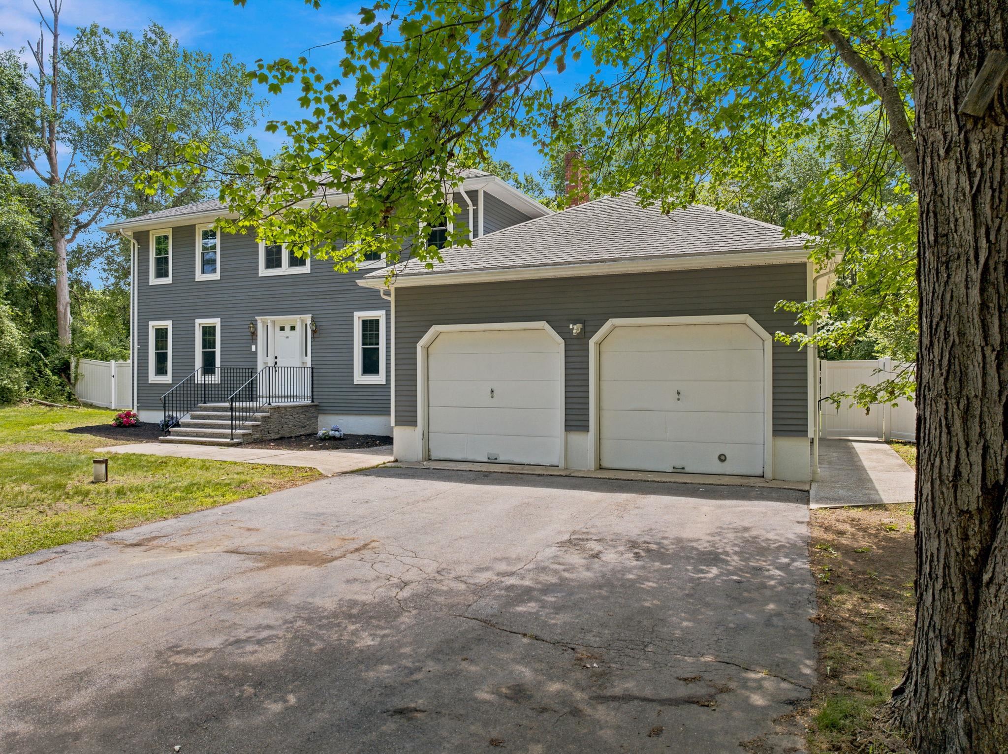 60 Horseshoe Rd, Windham, NH 03087