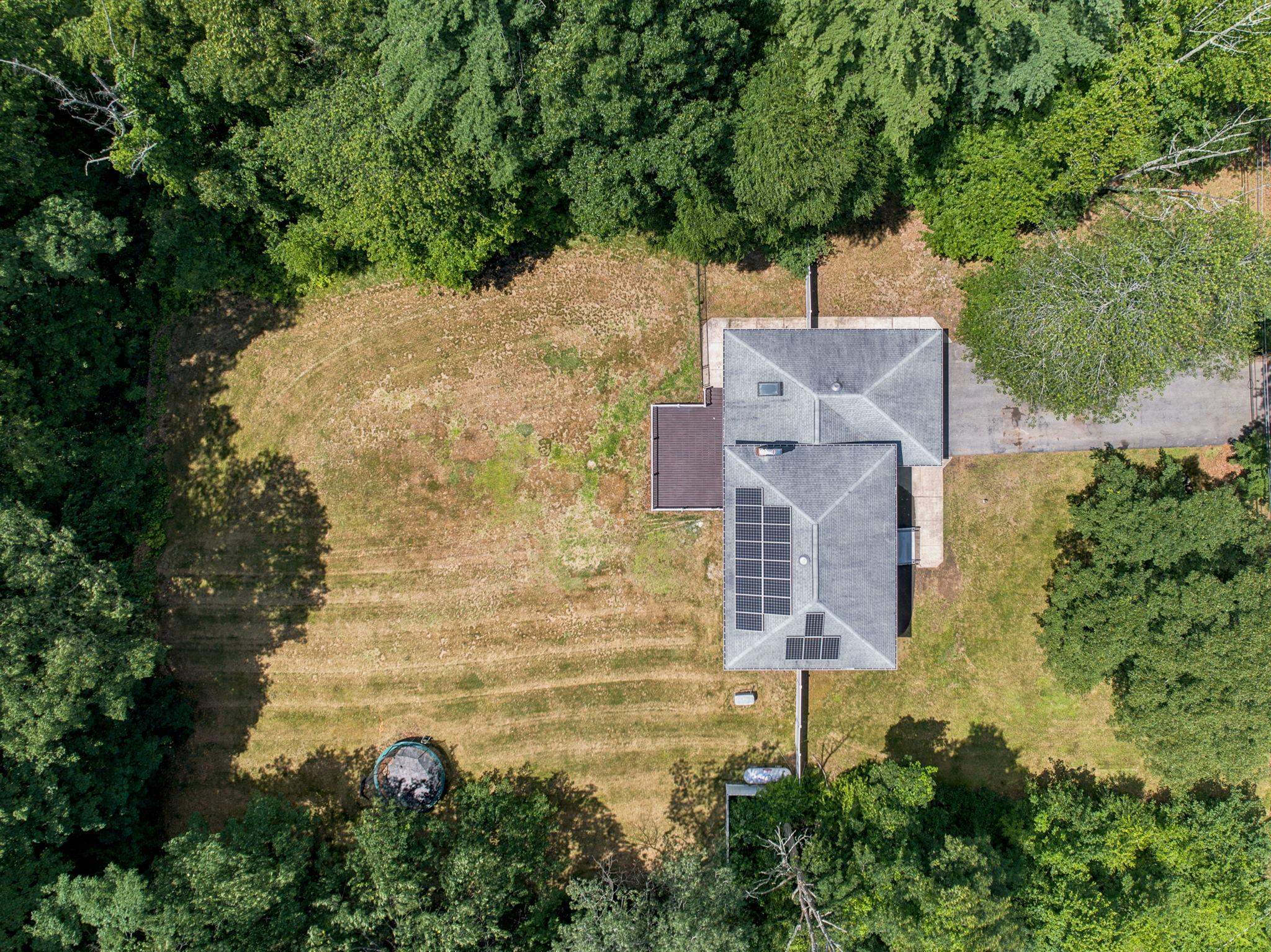 60 Horseshoe Rd, Windham, NH 03087