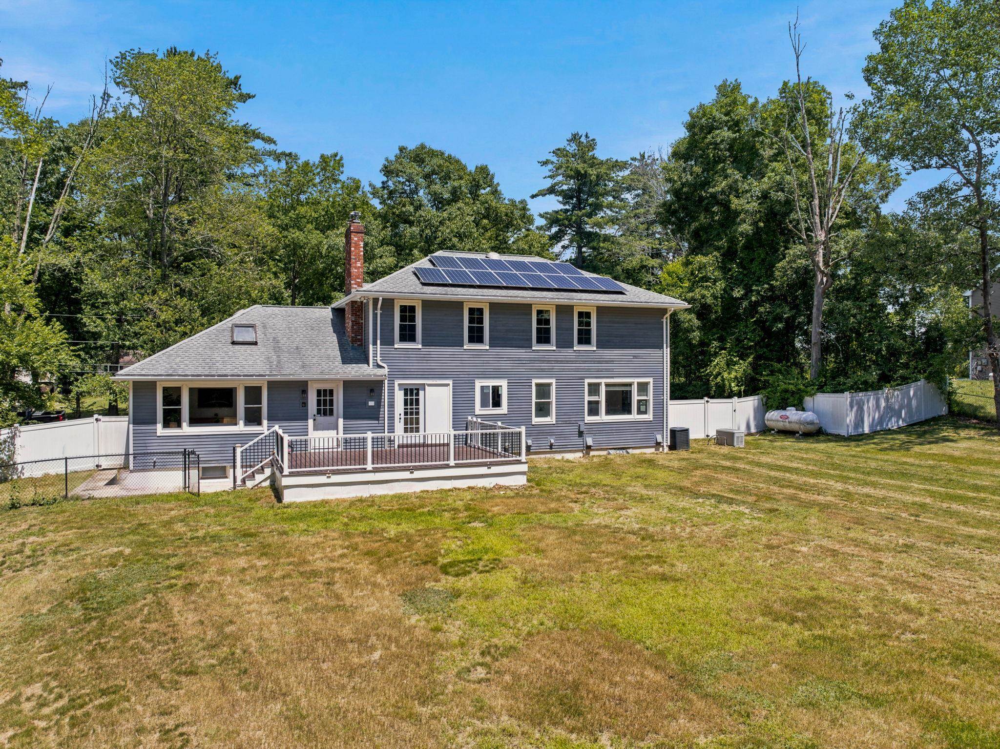 60 Horseshoe Rd, Windham, NH 03087