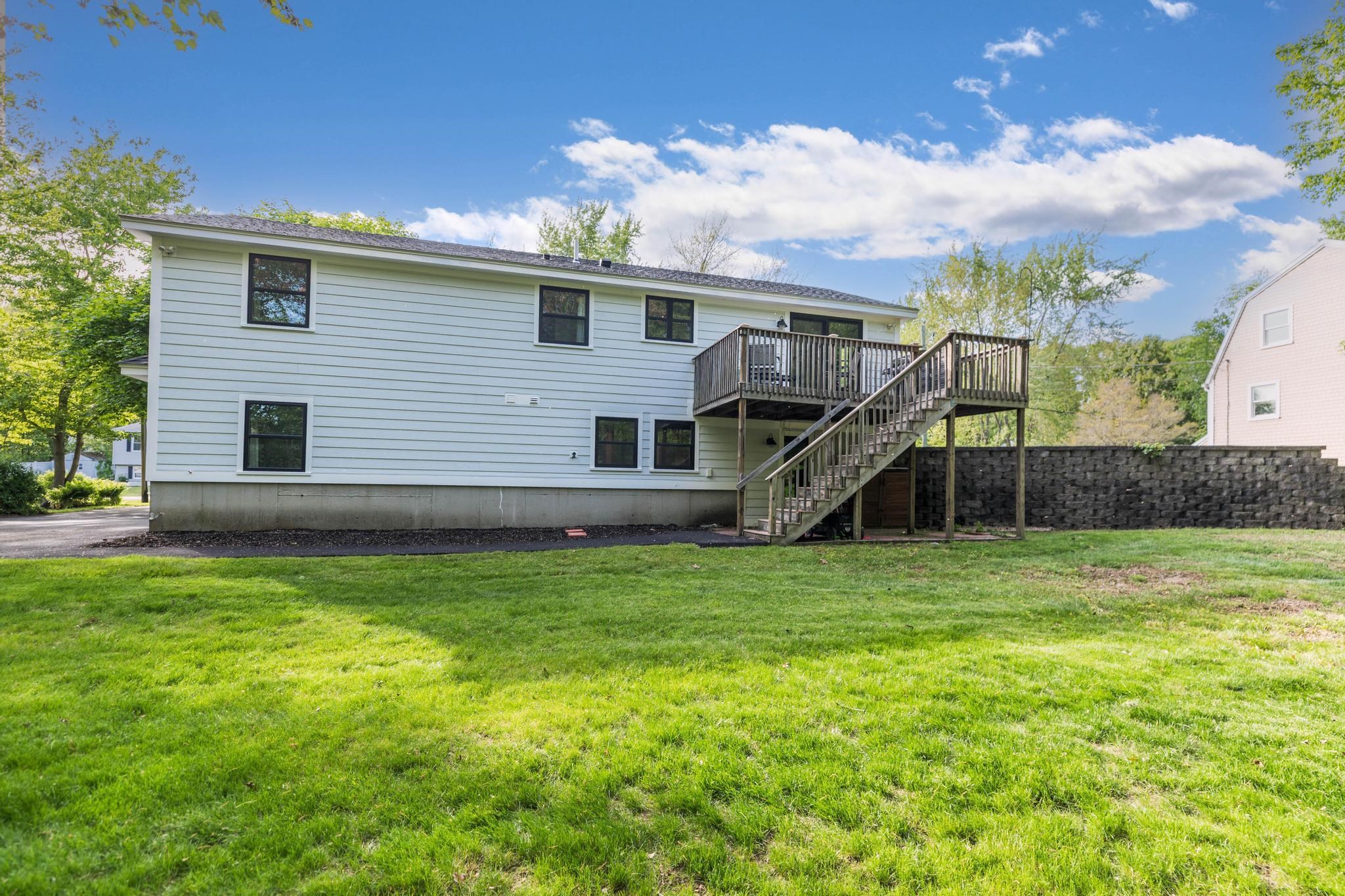 29 Frontier St, Rye, NH 03870