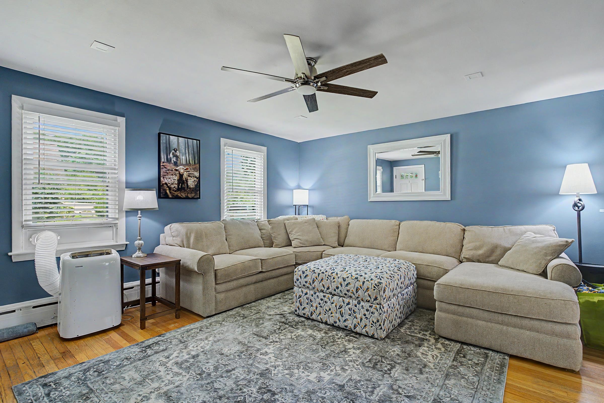 30 Elmview Cir, Dover, NH 03820