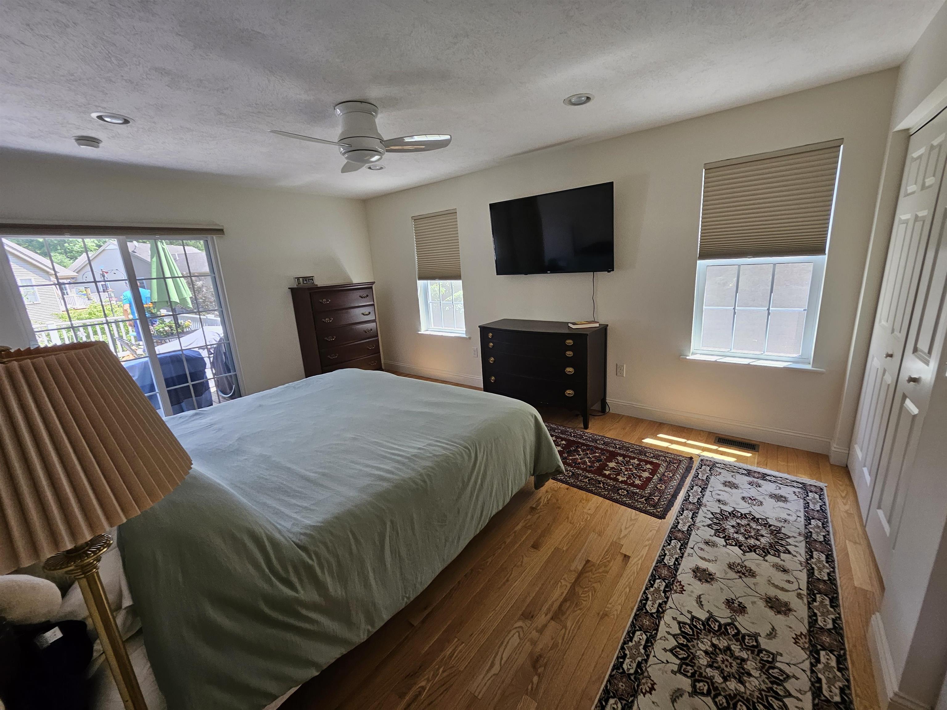 9 Hemlock Dr, Newton, NH 03858