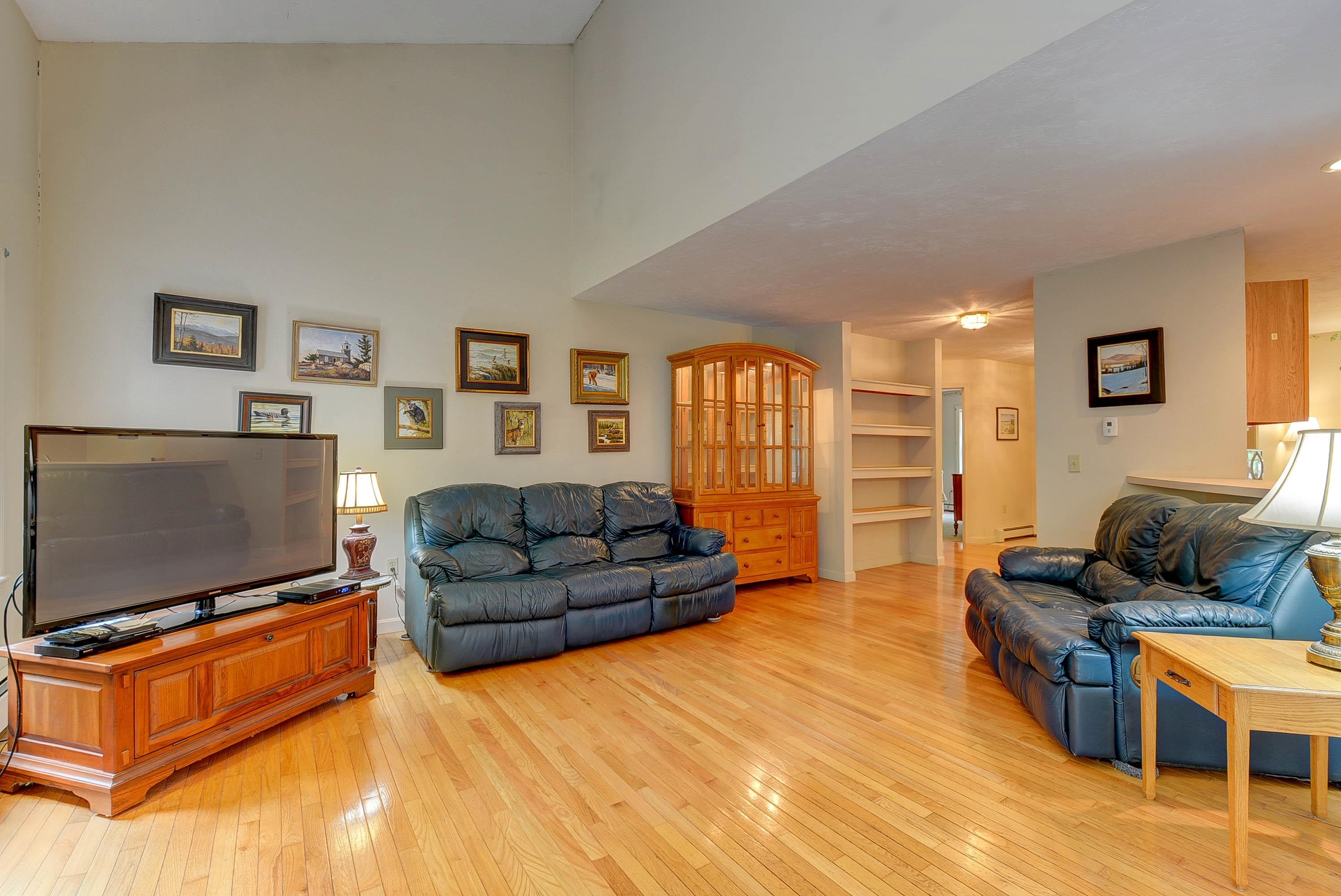 407 Dandiview Rd, Conway, NH 03860