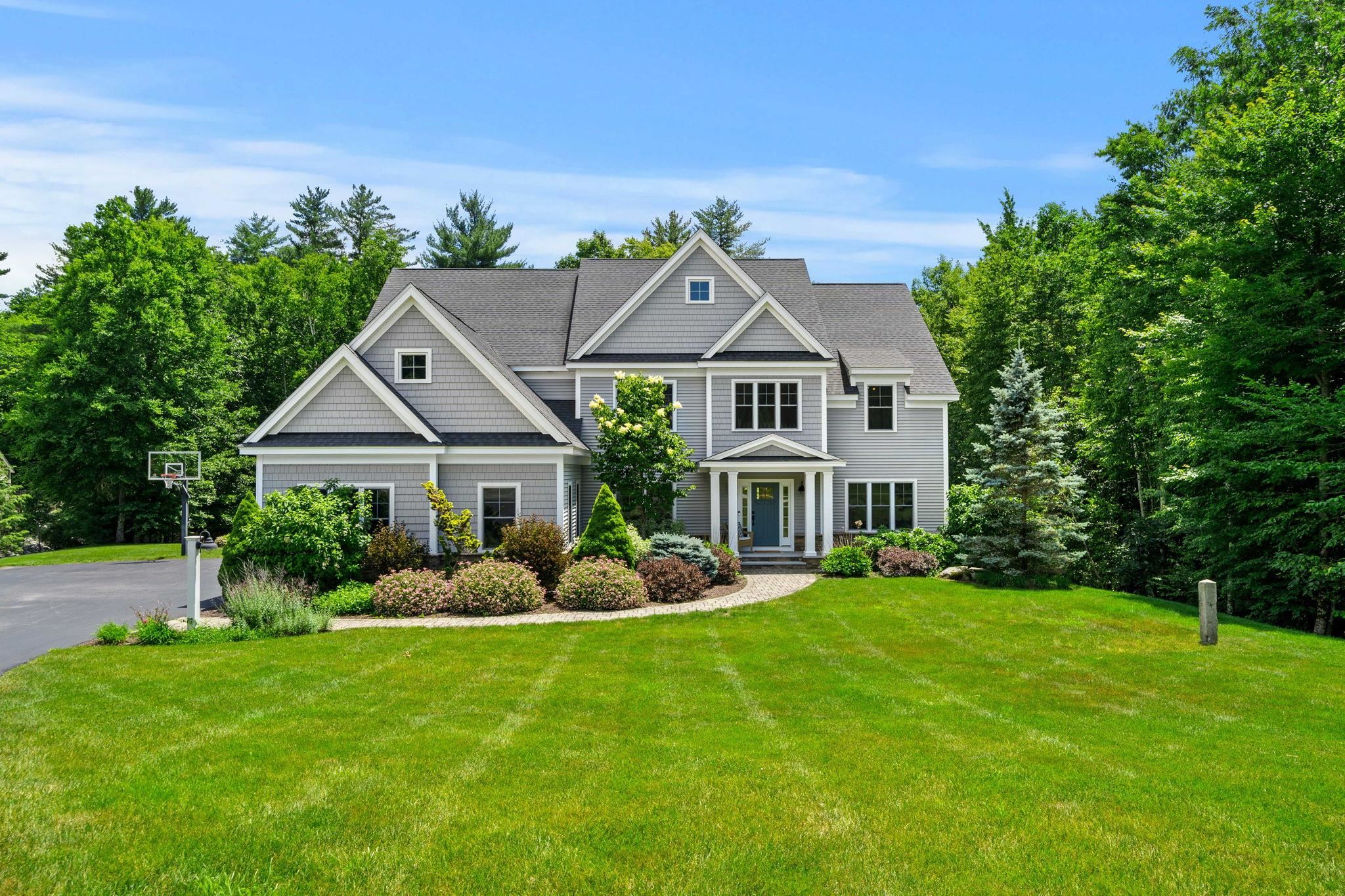 32 Settlers Court, Bedford, NH photo 2