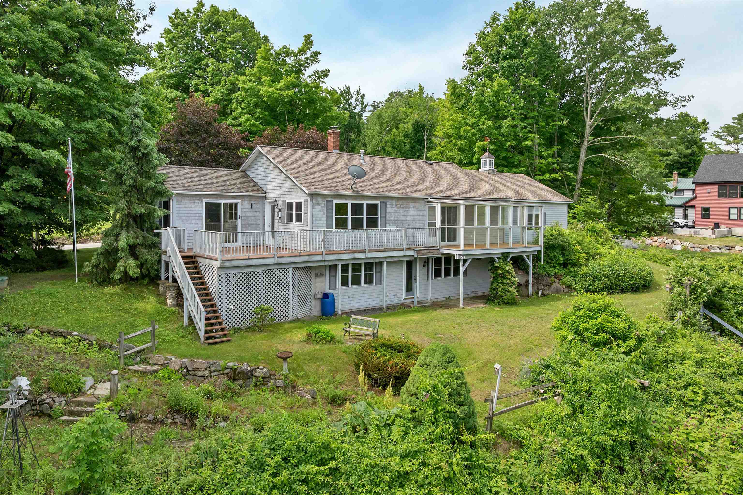 105 Waukewan St, Meredith, NH 03253