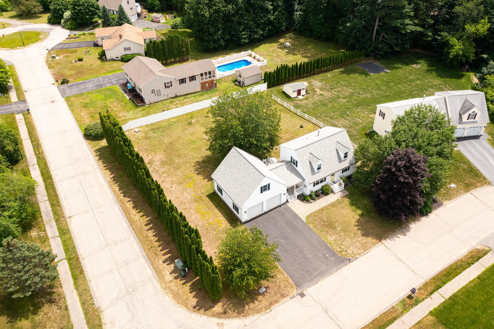 477 Stockdale Cir, Rollinsford, NH 03869