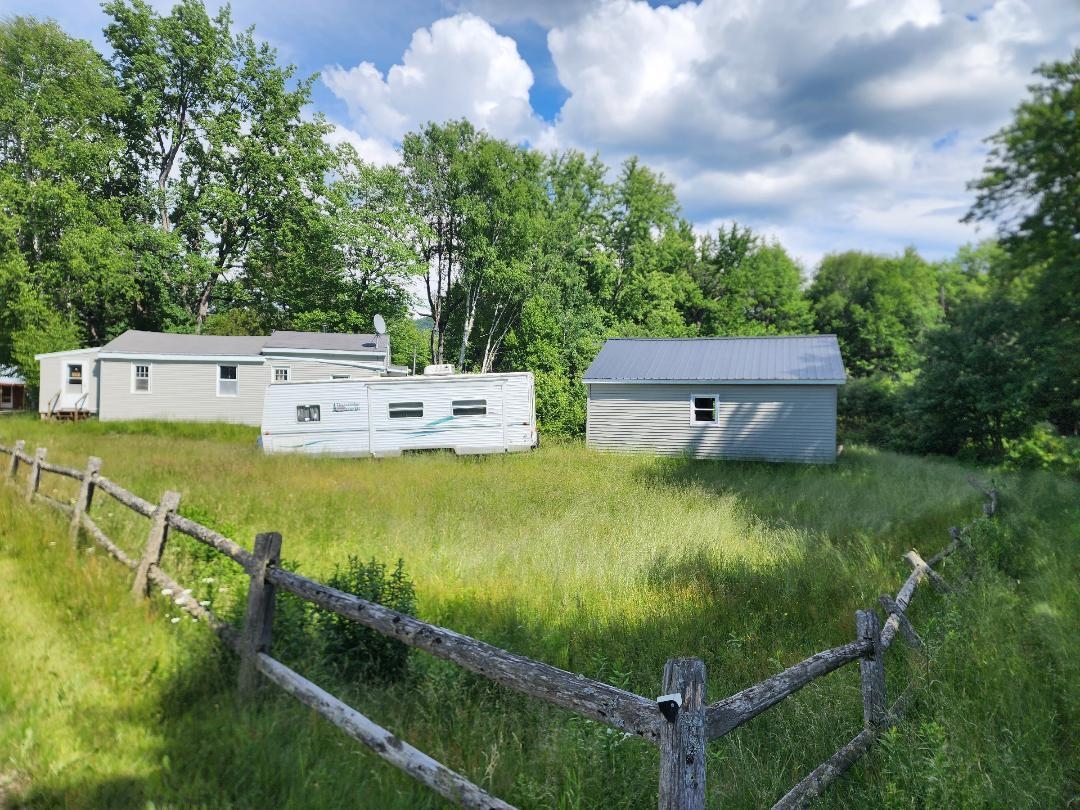 24 Braggs Bay Rd, Errol, NH 03579