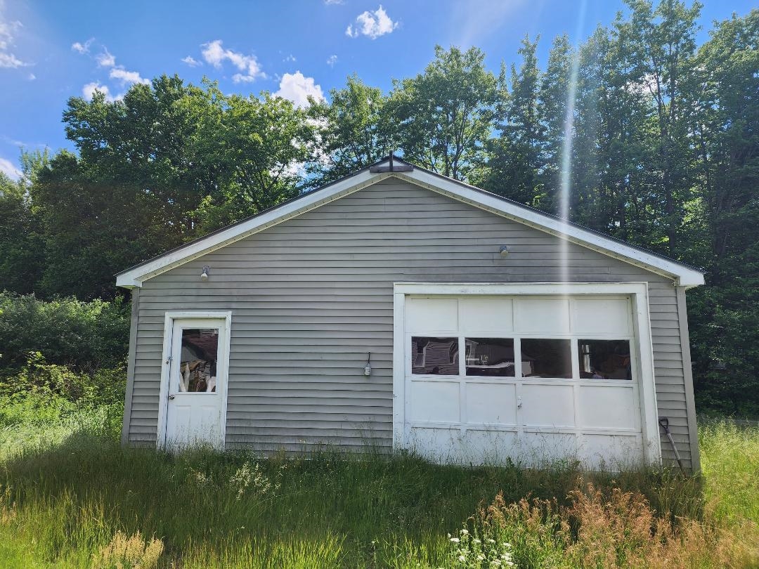 24 Braggs Bay Rd, Errol, NH 03579