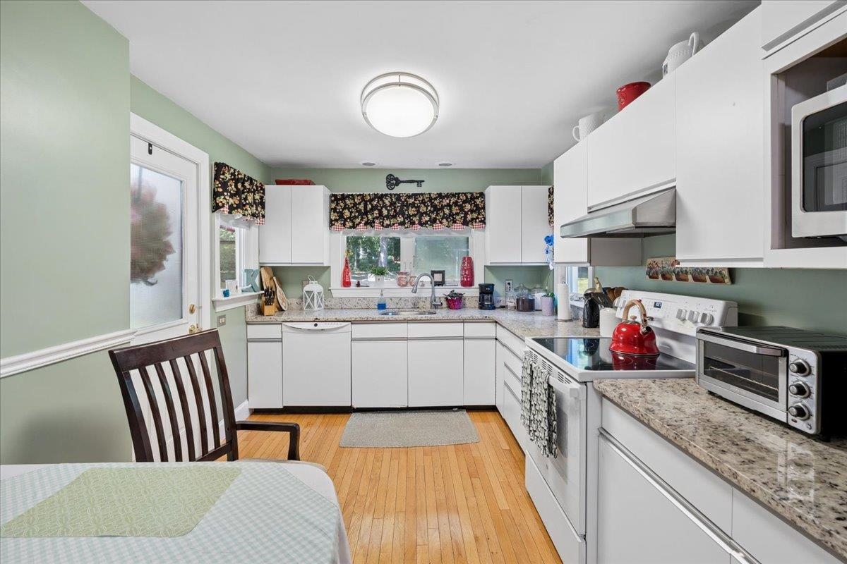 97 Old Rockingham Rd, Salem, NH 03079
