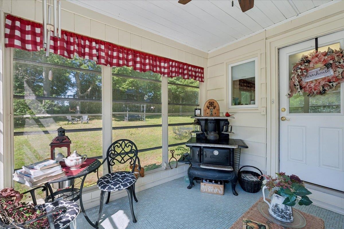 97 Old Rockingham Rd, Salem, NH 03079