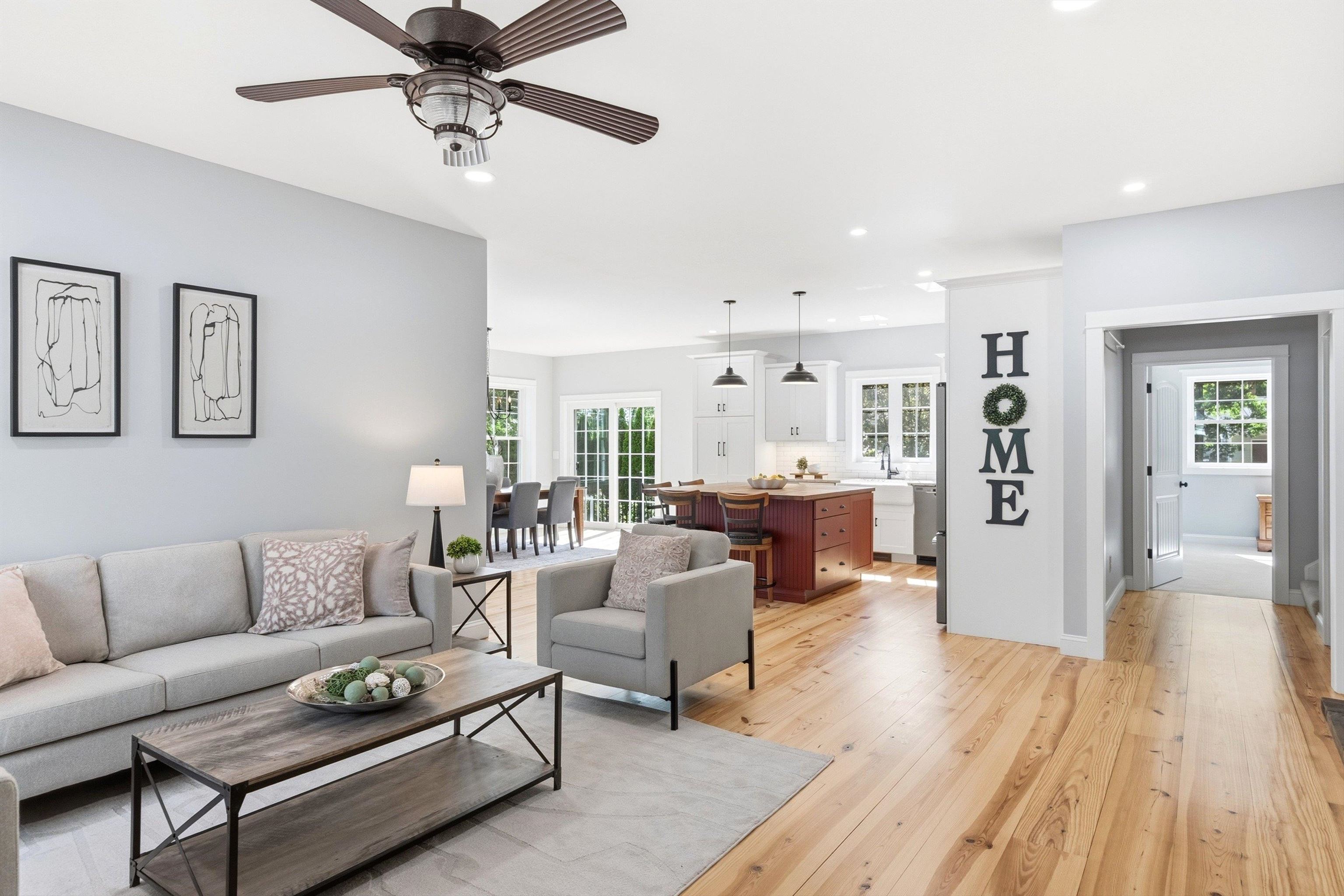 2 Merrill St, Hudson, NH 03051