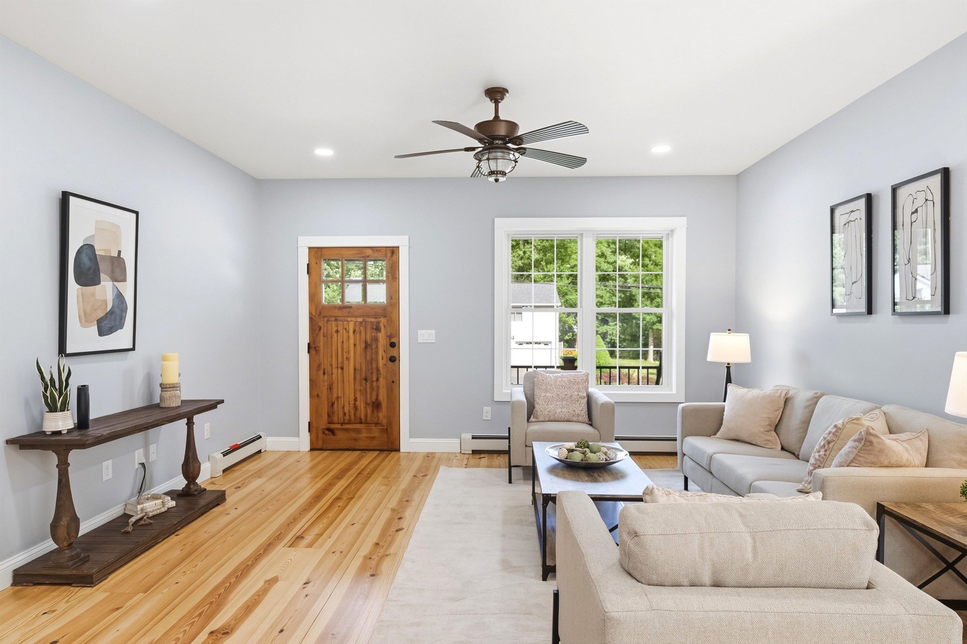 2 Merrill St, Hudson, NH 03051