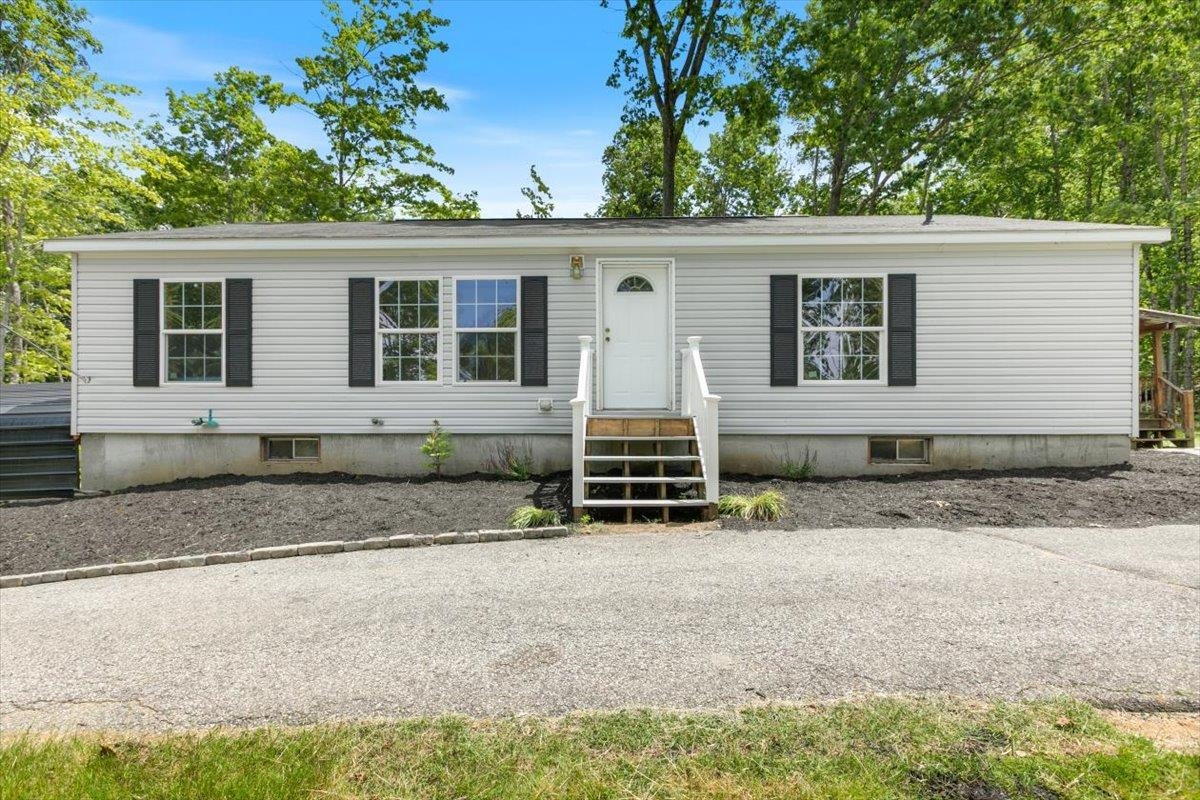 98 Hurricane Rd, Belmont, NH 03220