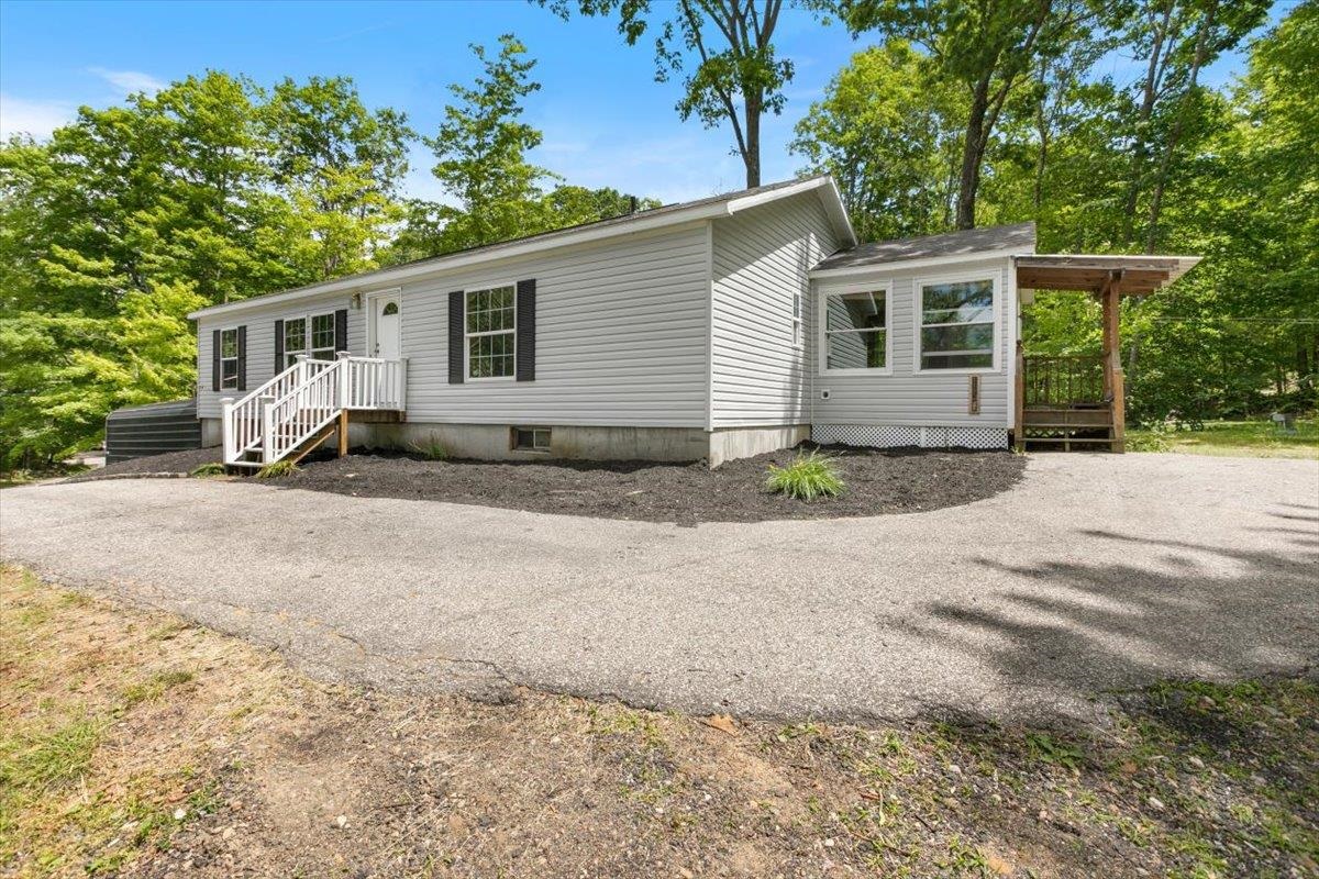 98 Hurricane Rd, Belmont, NH 03220