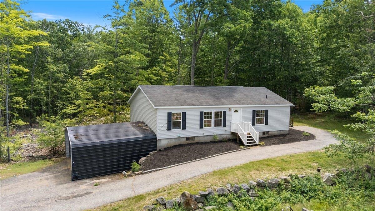 98 Hurricane Rd, Belmont, NH 03220