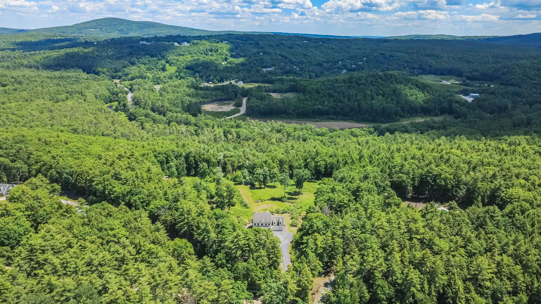 57 Beard Rd, New Boston, NH 03070