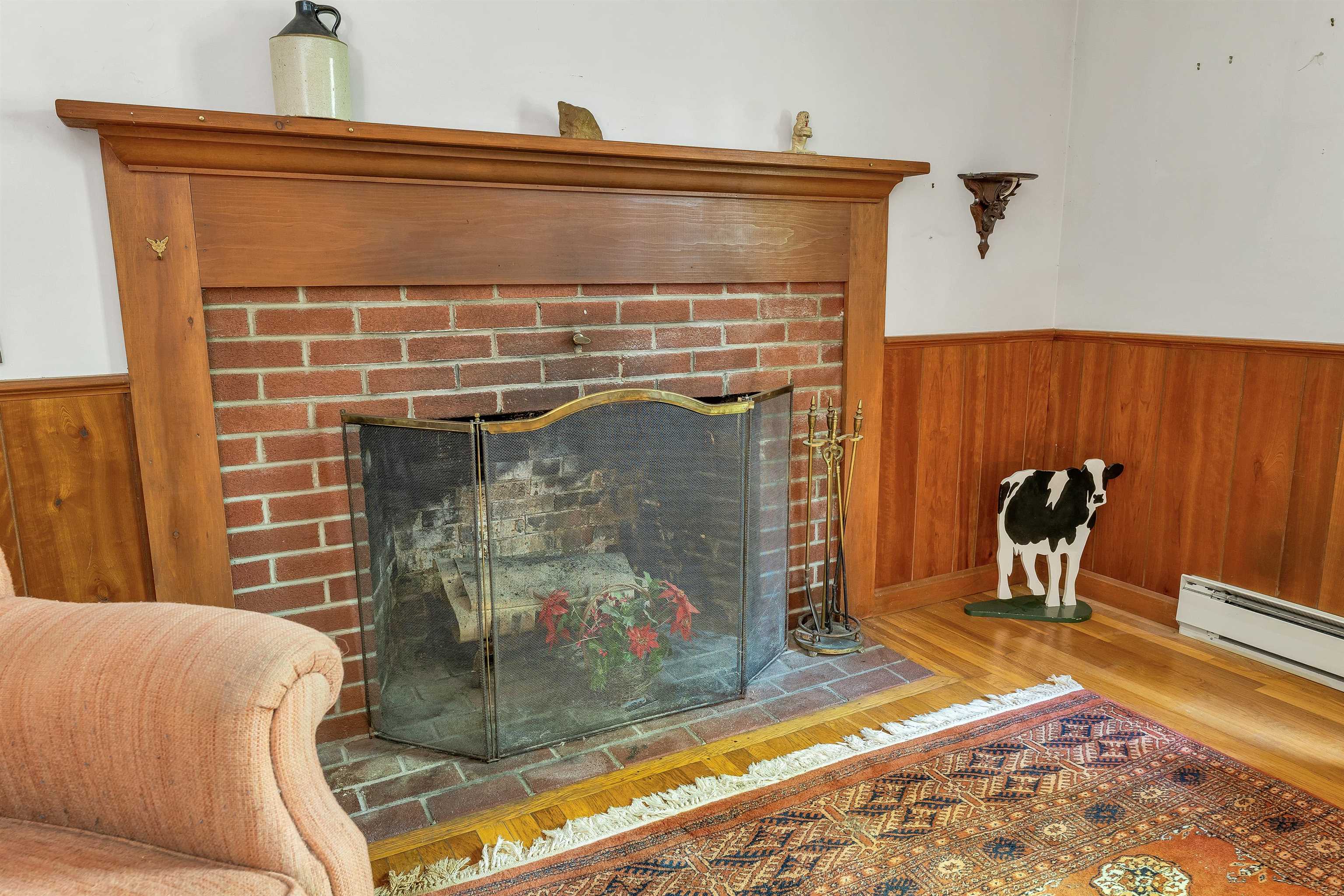28 Manchester Rd, Amherst, NH 03031