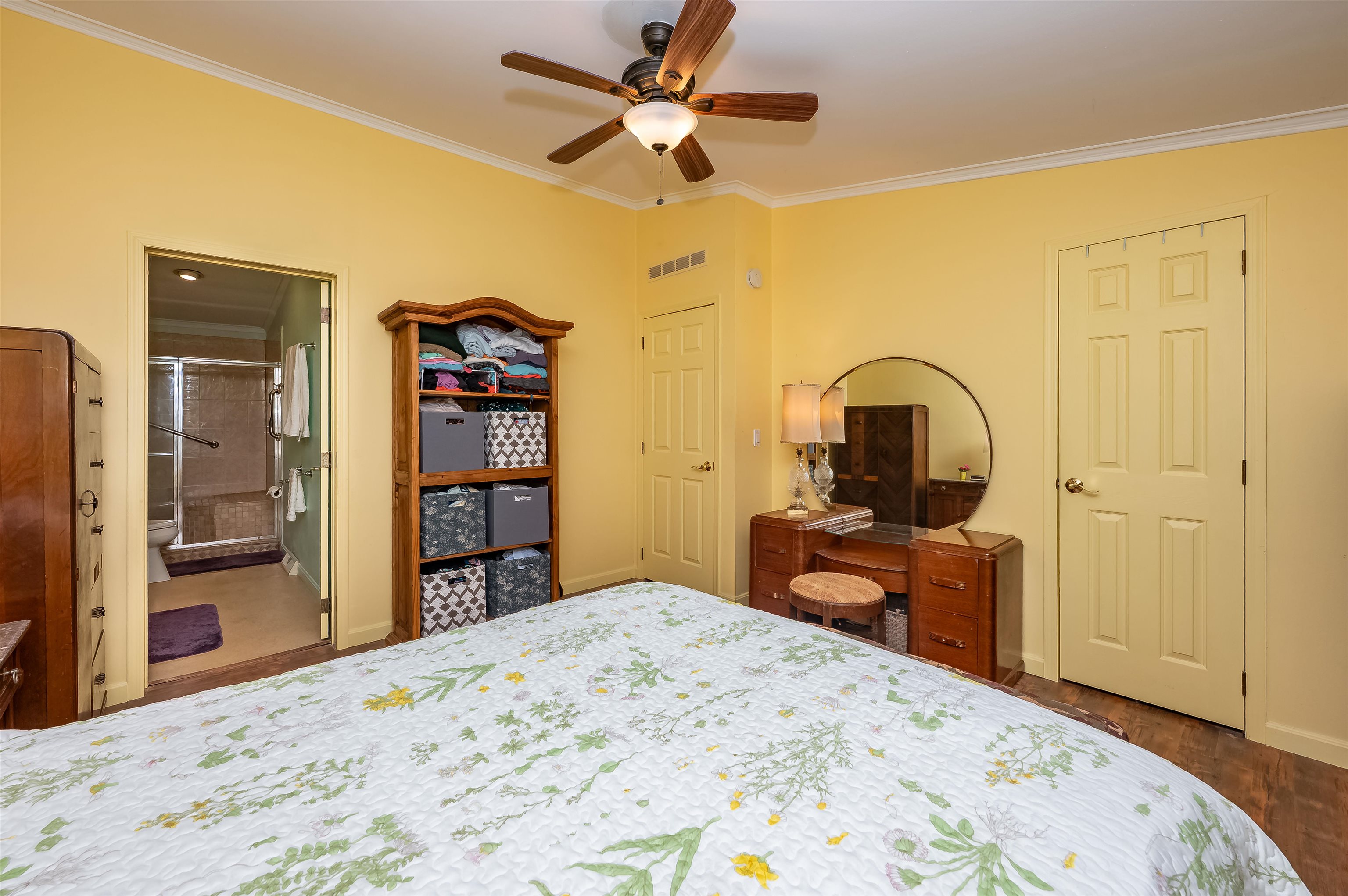 46 Murray Dr, Rochester, NH 03868