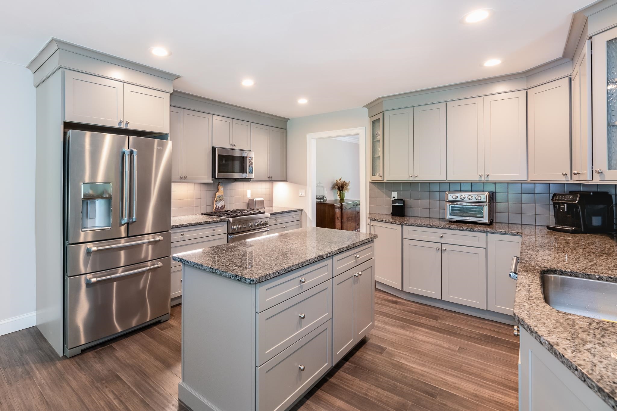 1 Winchester Dr, Sanbornton, NH 03269
