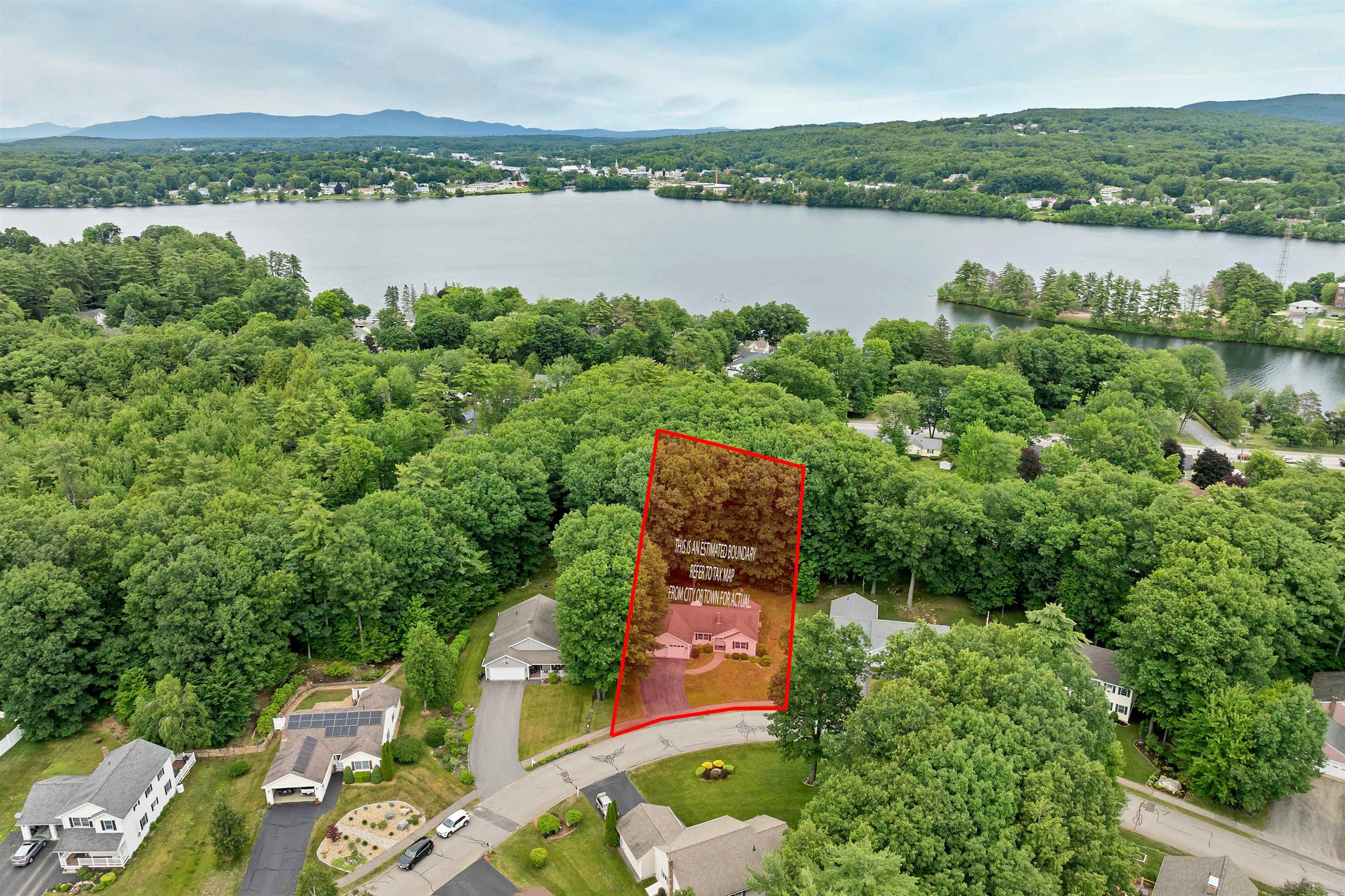 198 Sarah Cir, Laconia, NH 03246