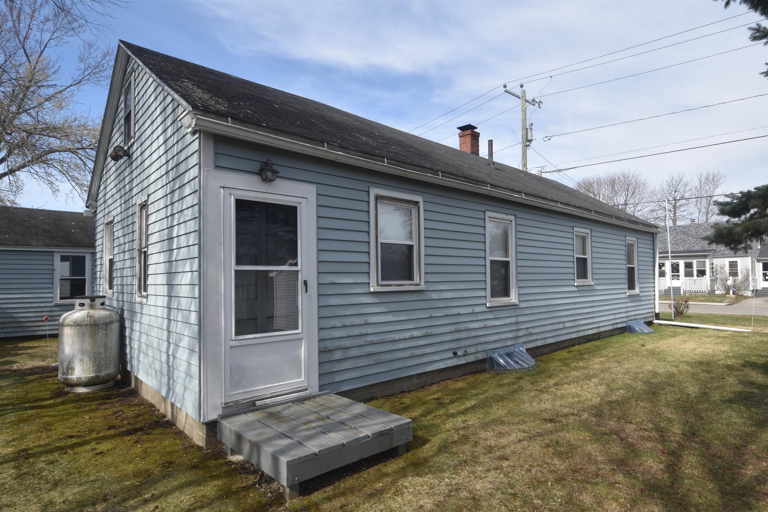 35 Olde Farm Ln, Rochester, NH 03867