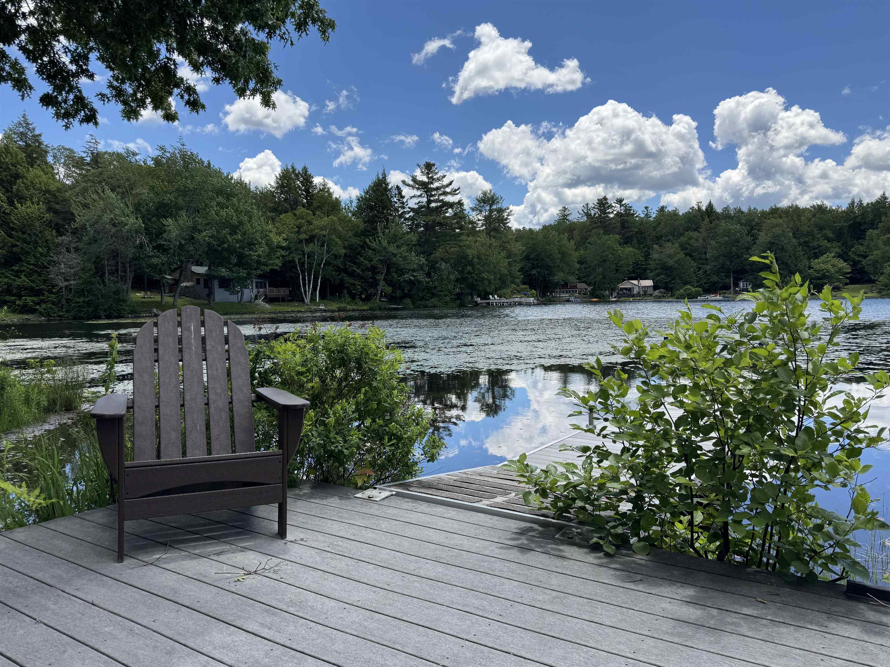 4 Clauss Ln, Unity, NH 03773