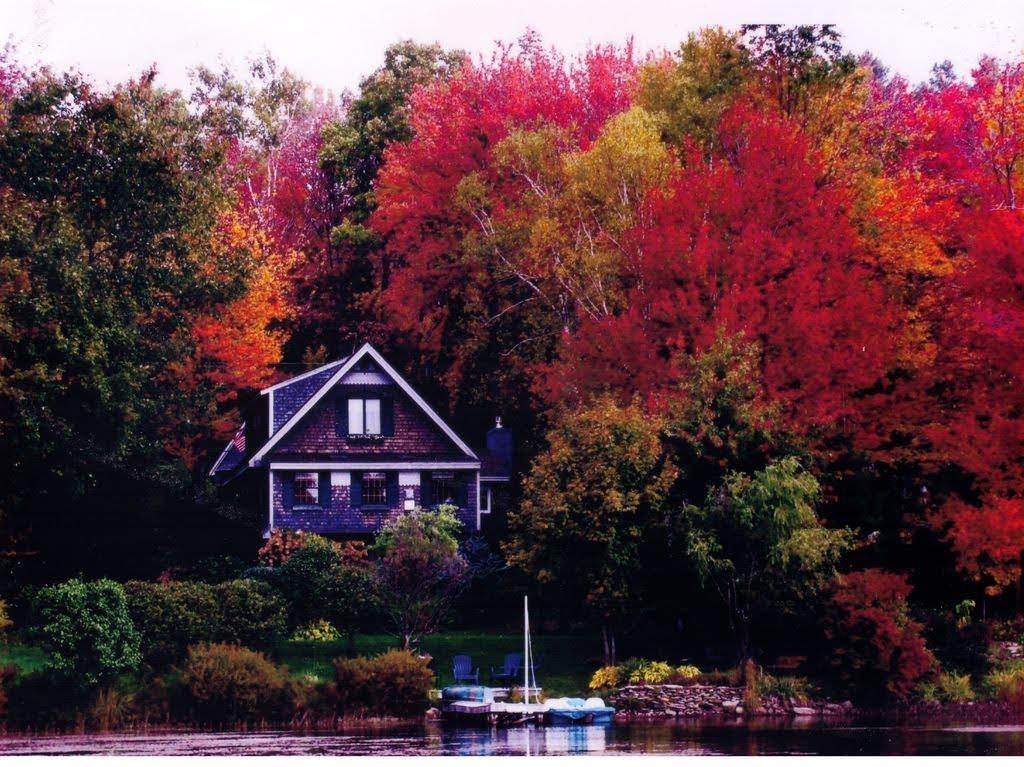 4 Clauss Ln, Unity, NH 03773