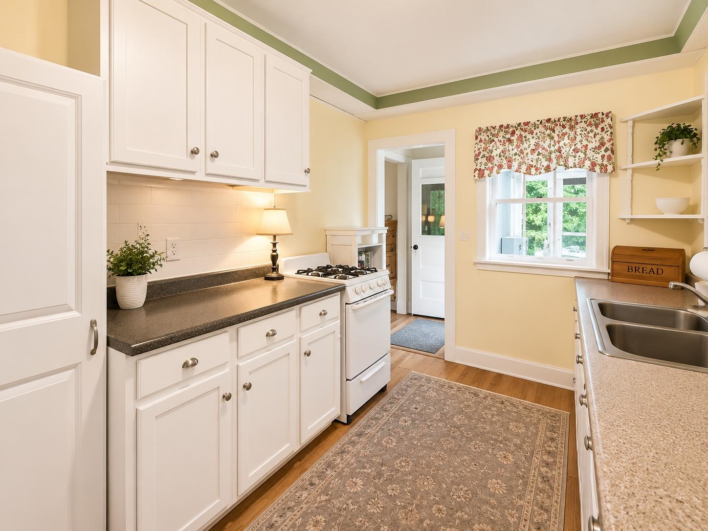 12 11th St, Berlin, NH 03570
