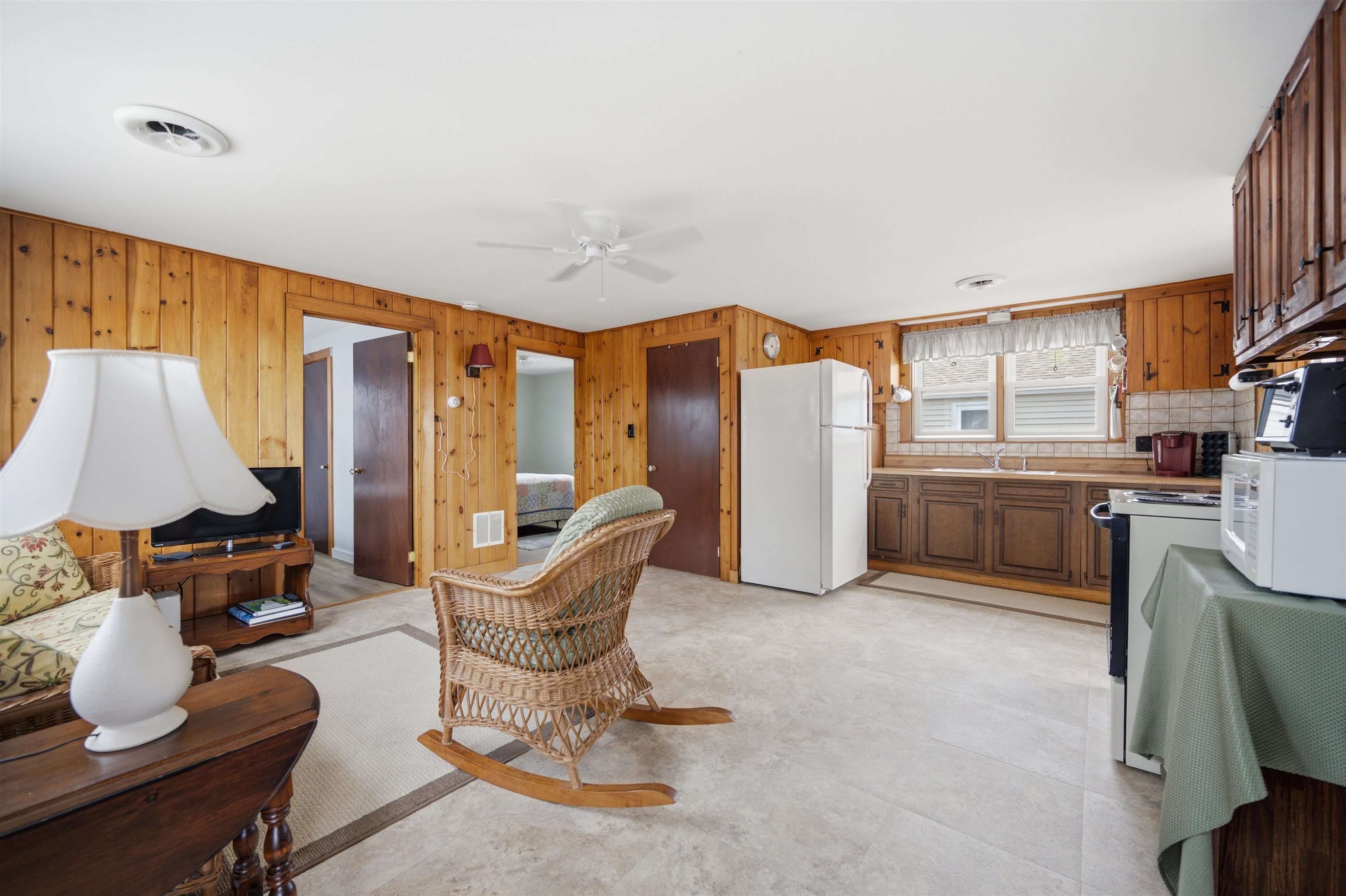 20 Jo Ann Ln, Hampton, NH 03842