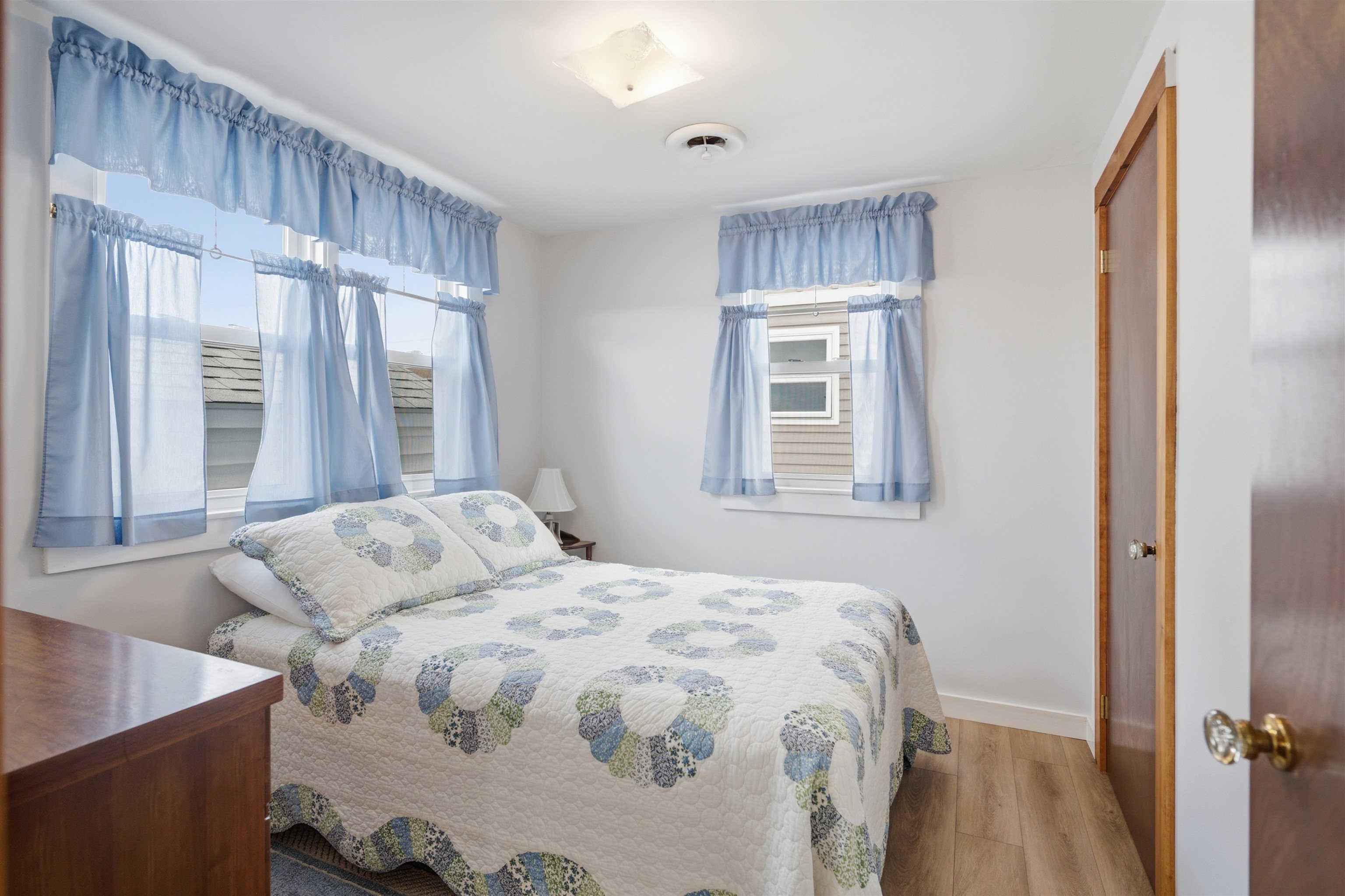 20 Jo Ann Ln, Hampton, NH 03842