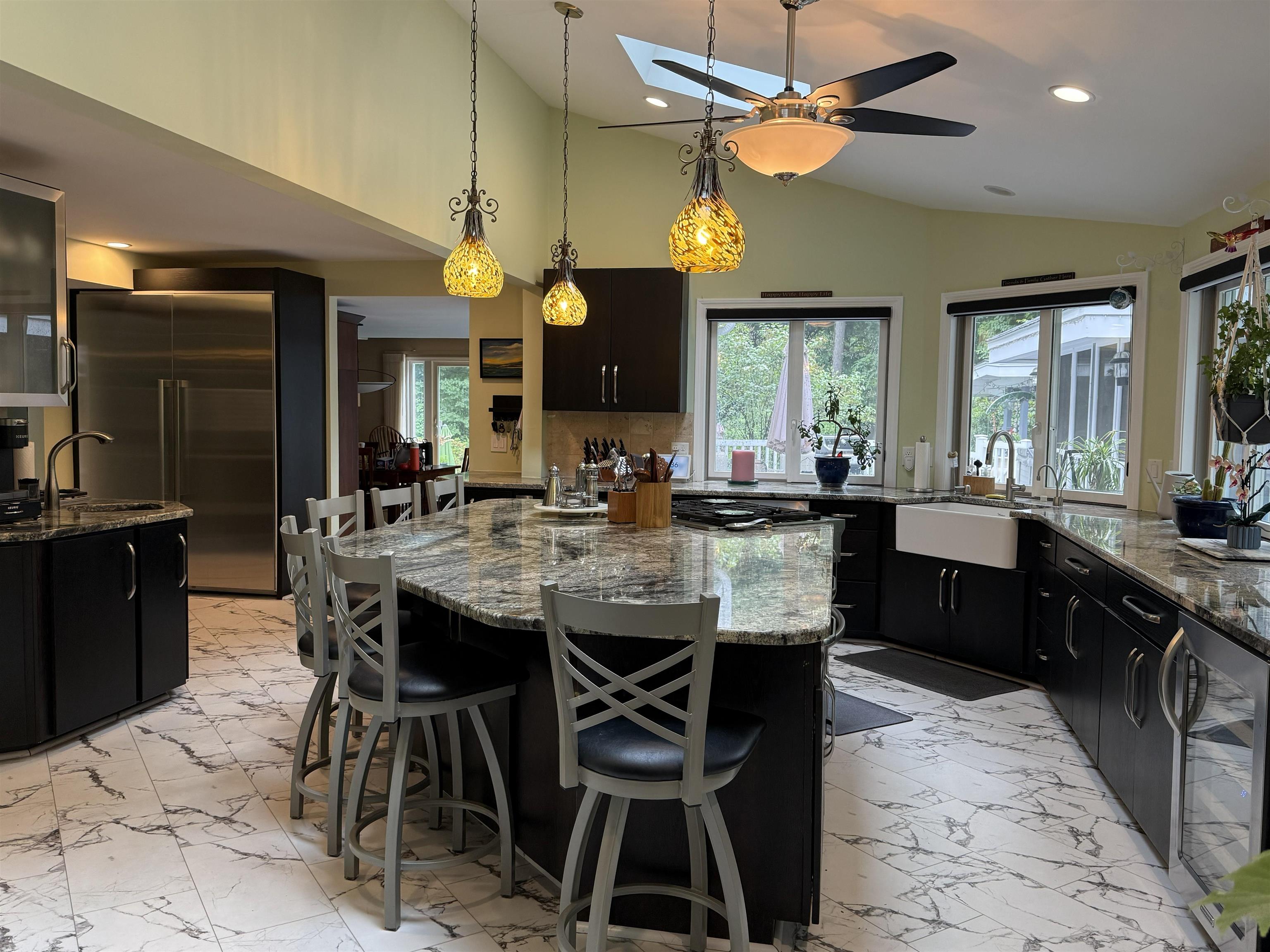 6 Haines Ter, Merrimack, NH 03054
