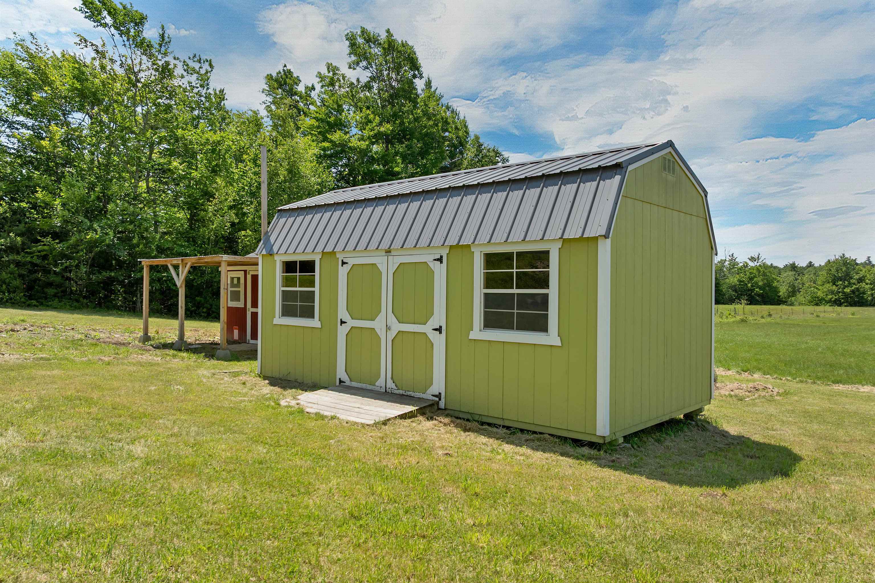72 Perkins Hill Rd, Wakefield, NH 03830