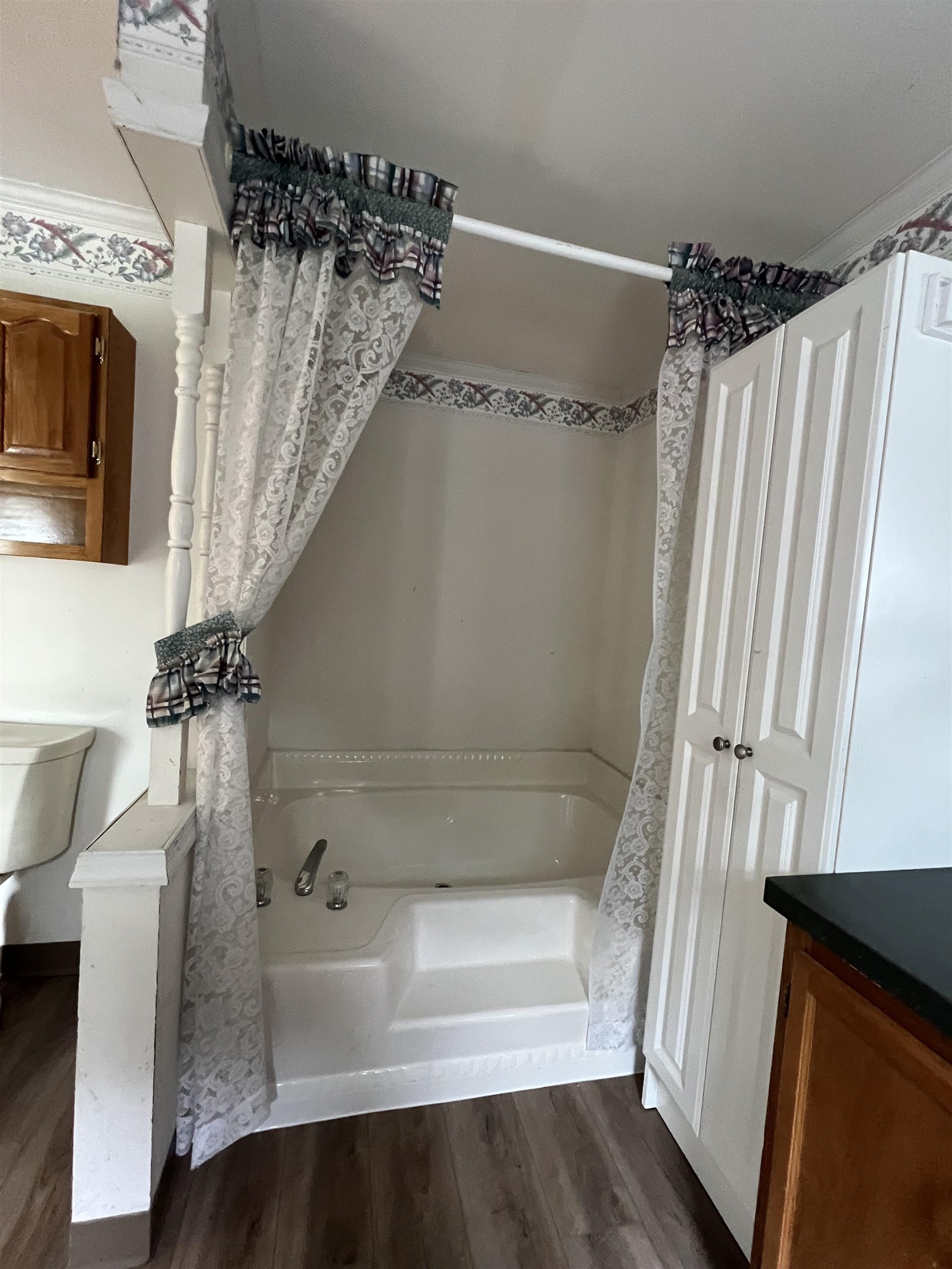 290 Calef Hw #D-17, Epping, NH 03042