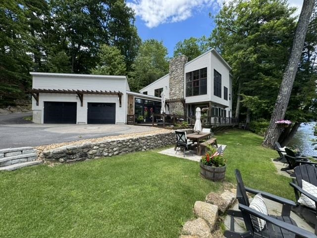 176 Russell Dr, Weare, NH 03281