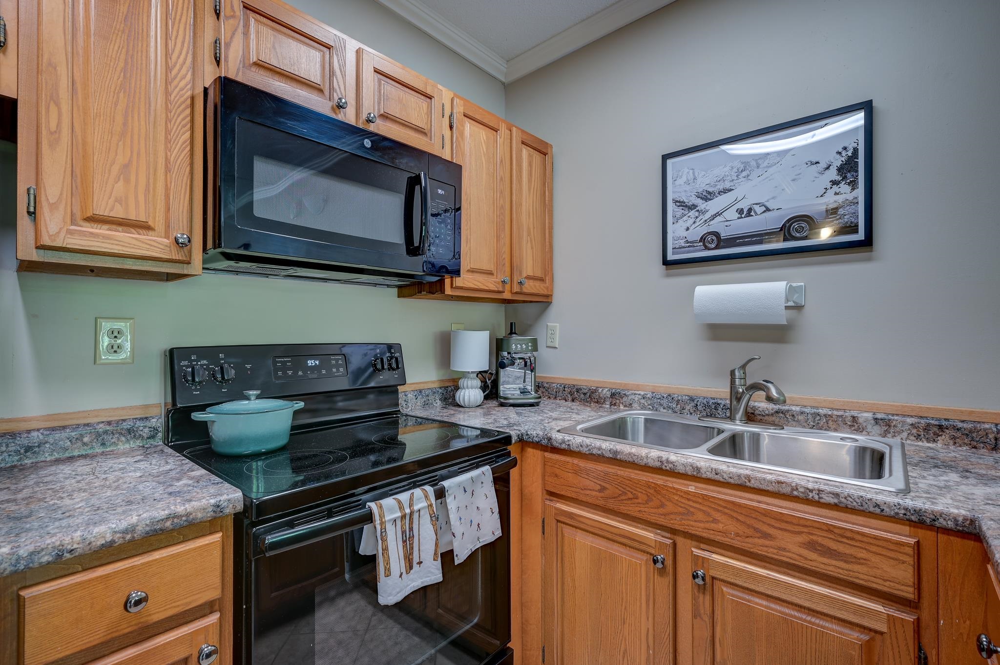 8H River Run Dr #H, Bartlett, NH 03812