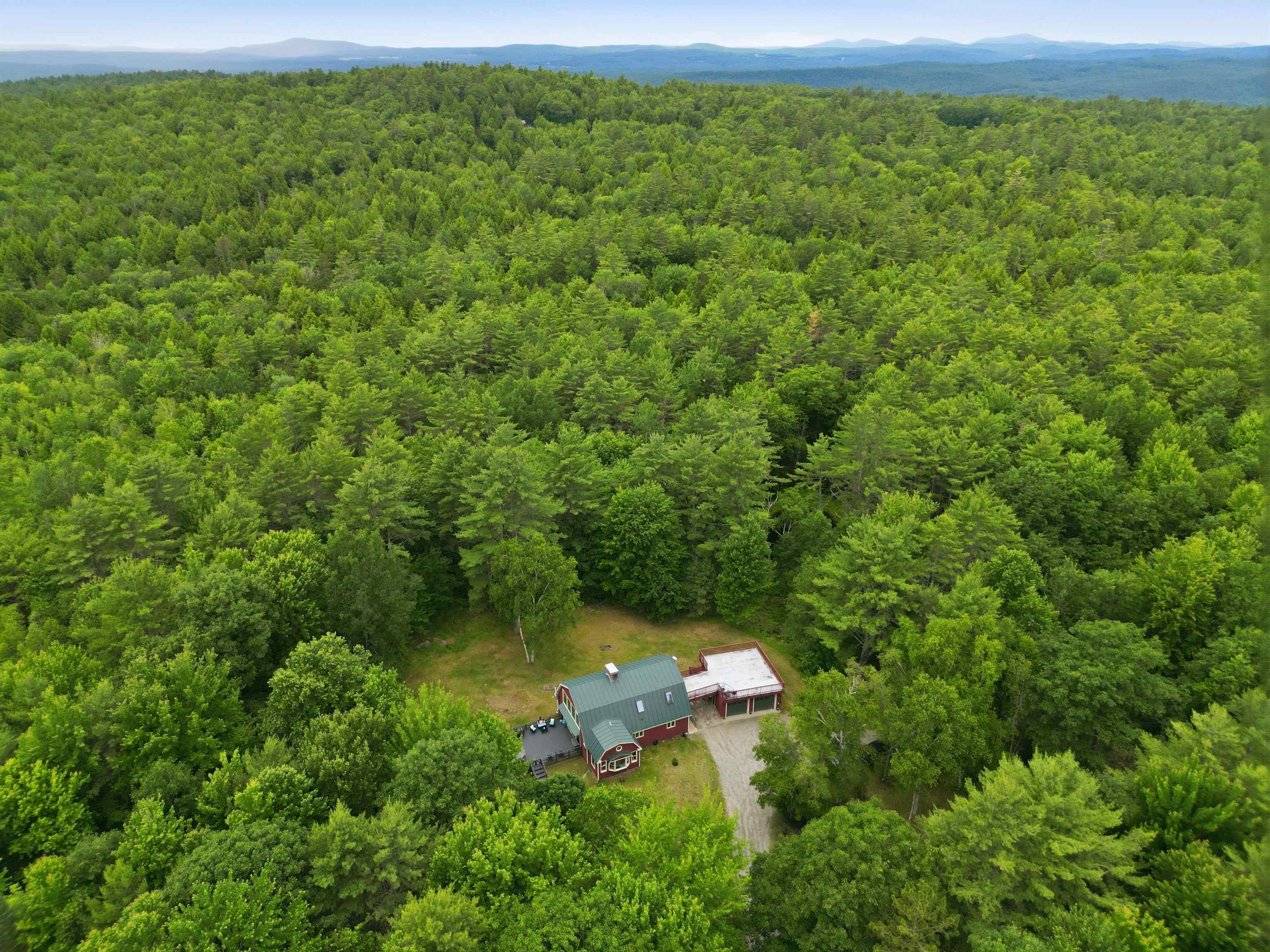 40 James Ln, Haverhill, NH 03780