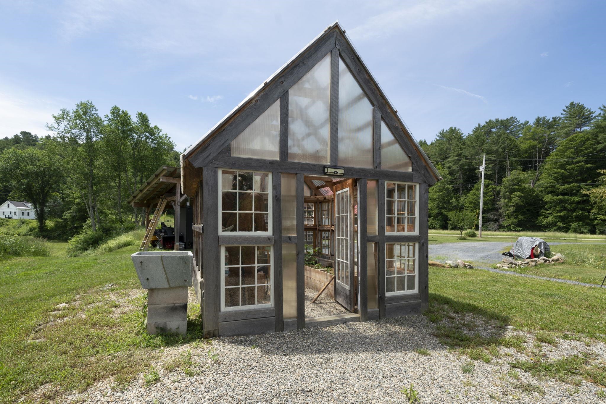 17 Grange Hall Rd, Acworth, NH 03607